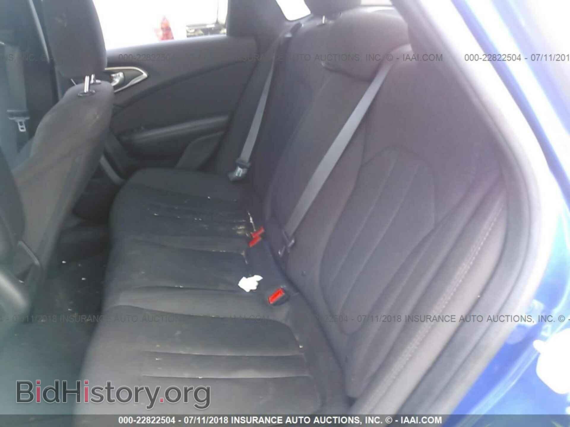 2015 Chrysler 200 - VIN: 1C3CCCABXFN724946 - Photo 8