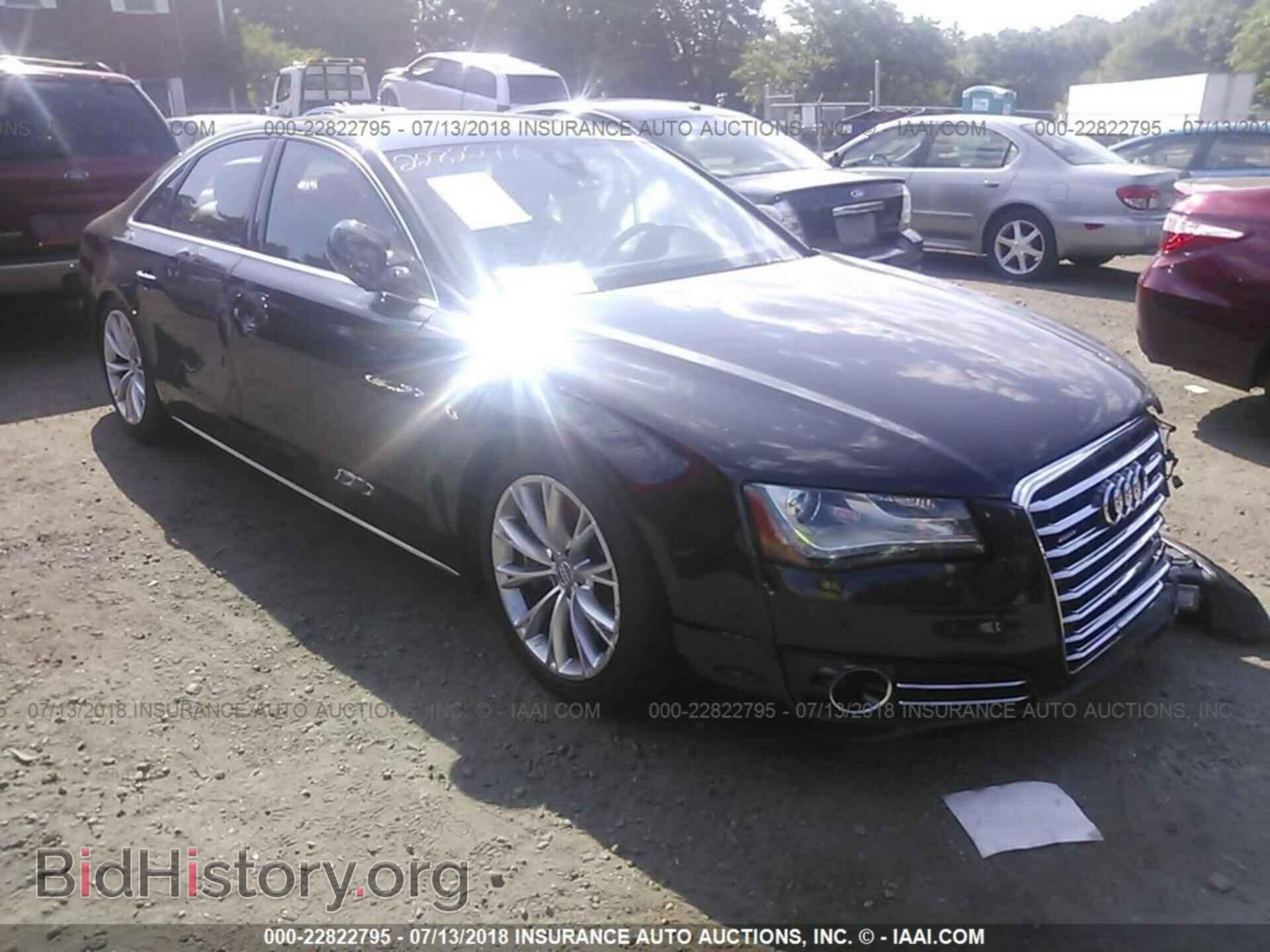 Photo WAUAVAFD1BN002087 - Audi A8 2011