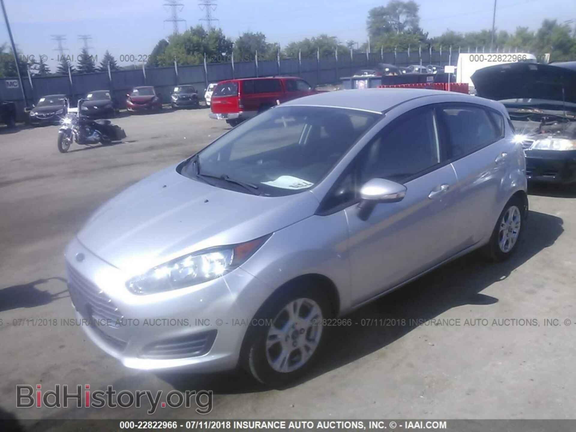 2014 Ford Fiesta - VIN: 3FADP4EJ8EM111539 - Photo 2