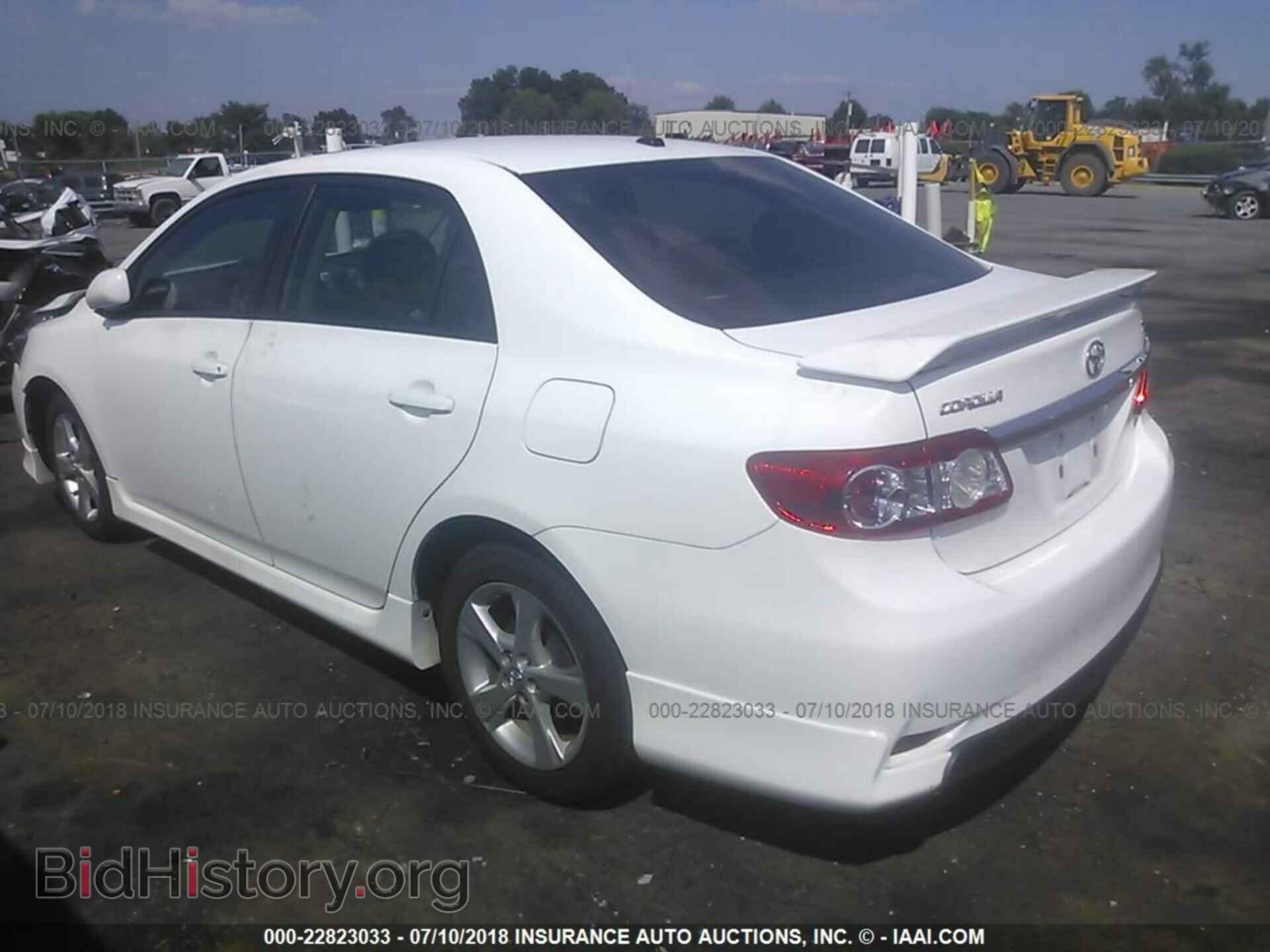 2011 Toyota Corolla - VIN: 2T1BU4EEXBC727339 - Photo 3