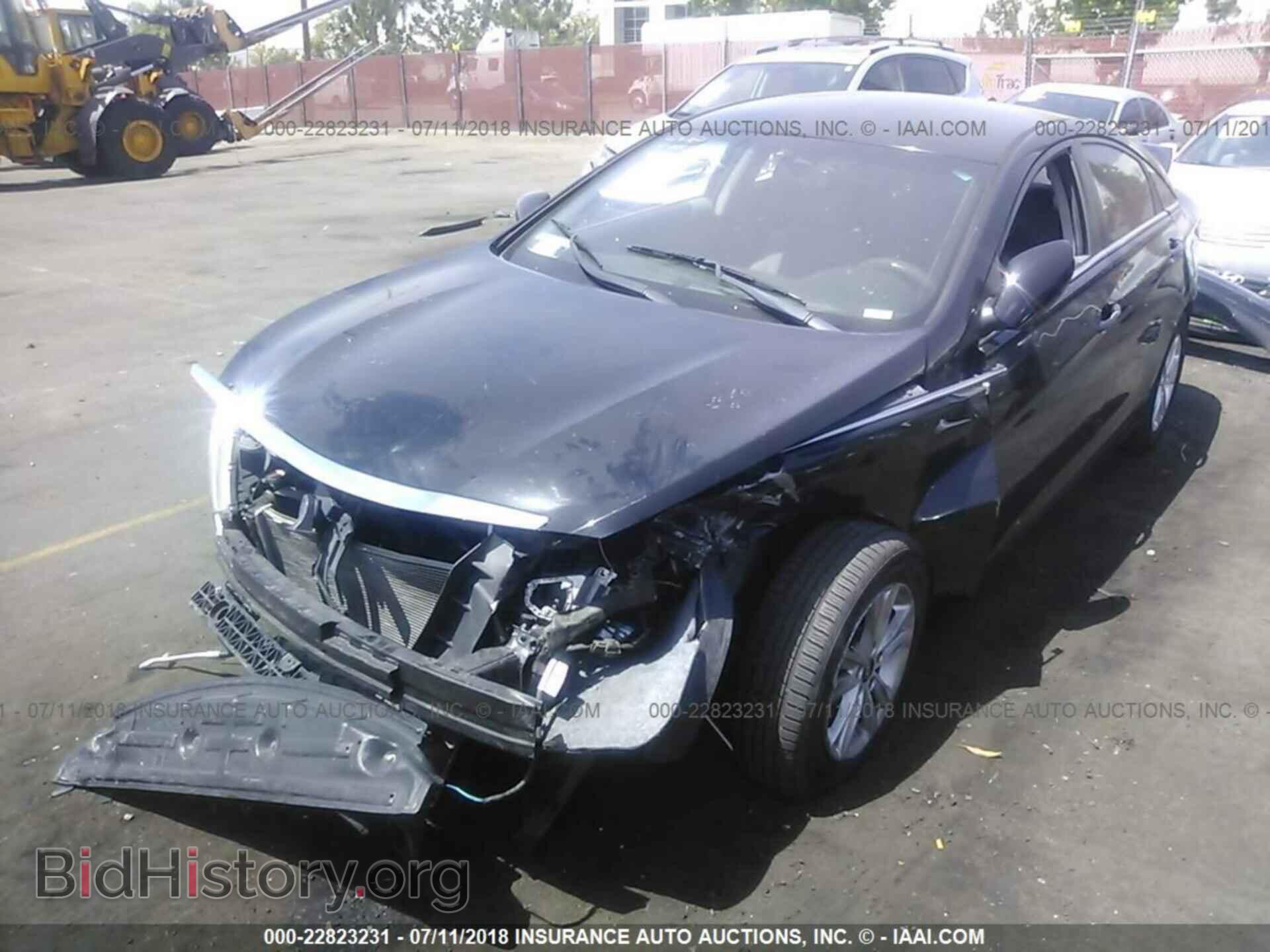 2012 Hyundai Sonata - VIN: 5NPEB4AC8CH337670 - Фото 2