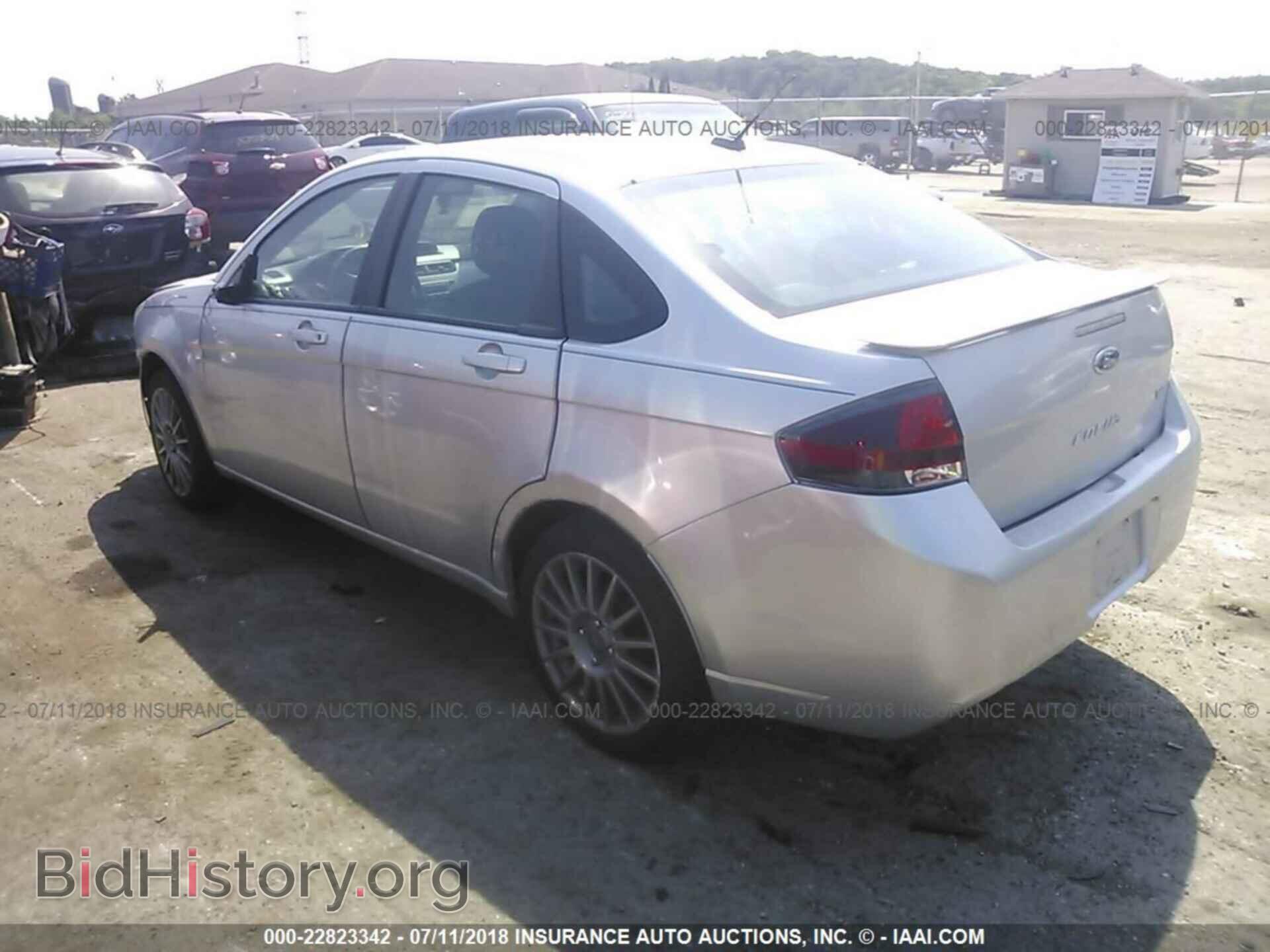 2011 Ford Focus - VIN: 1FAHP3GNXBW184435 - Фото 3