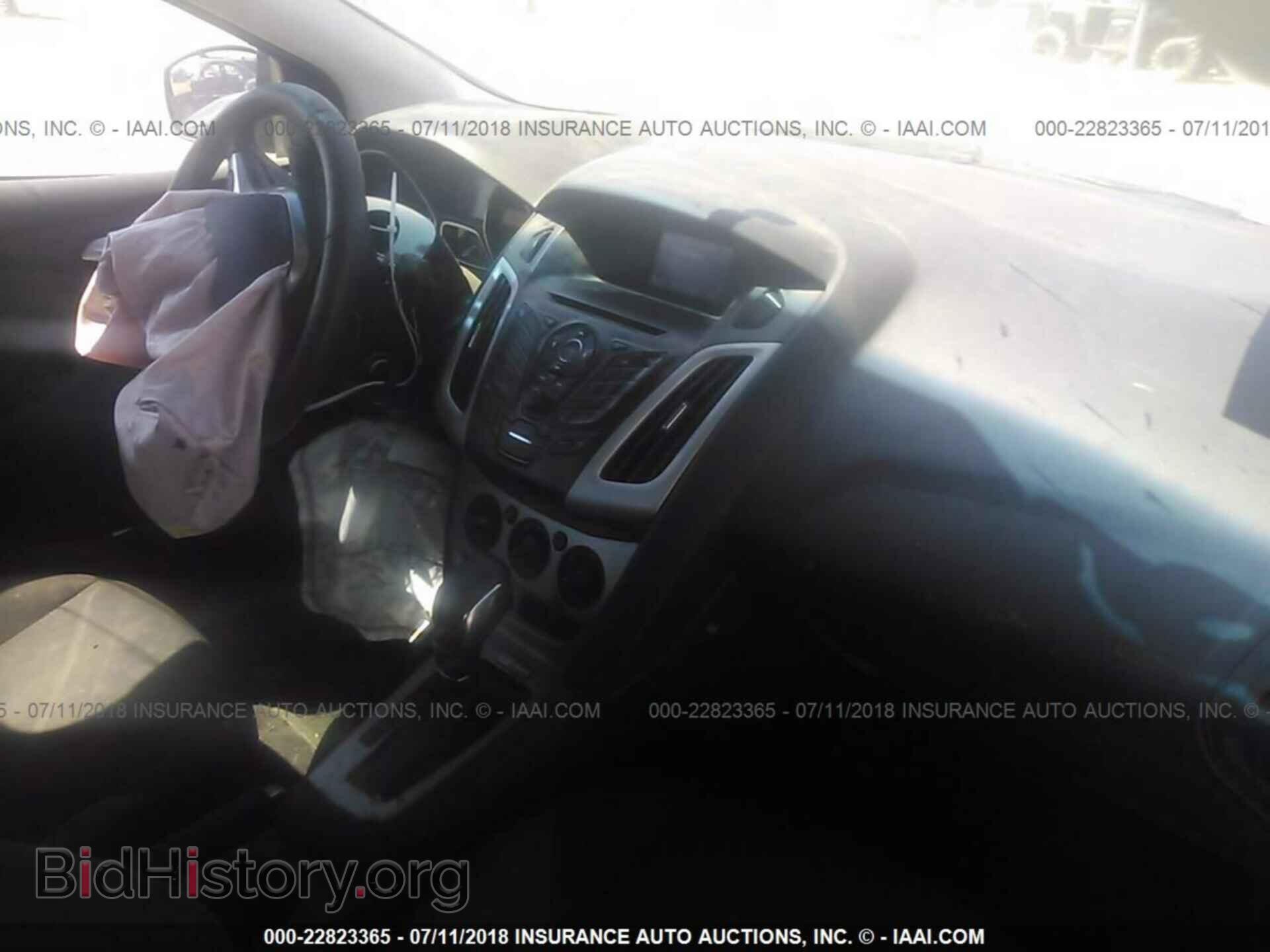 2014 Ford Focus - VIN: 1FADP3F24EL150678 - Photo 5