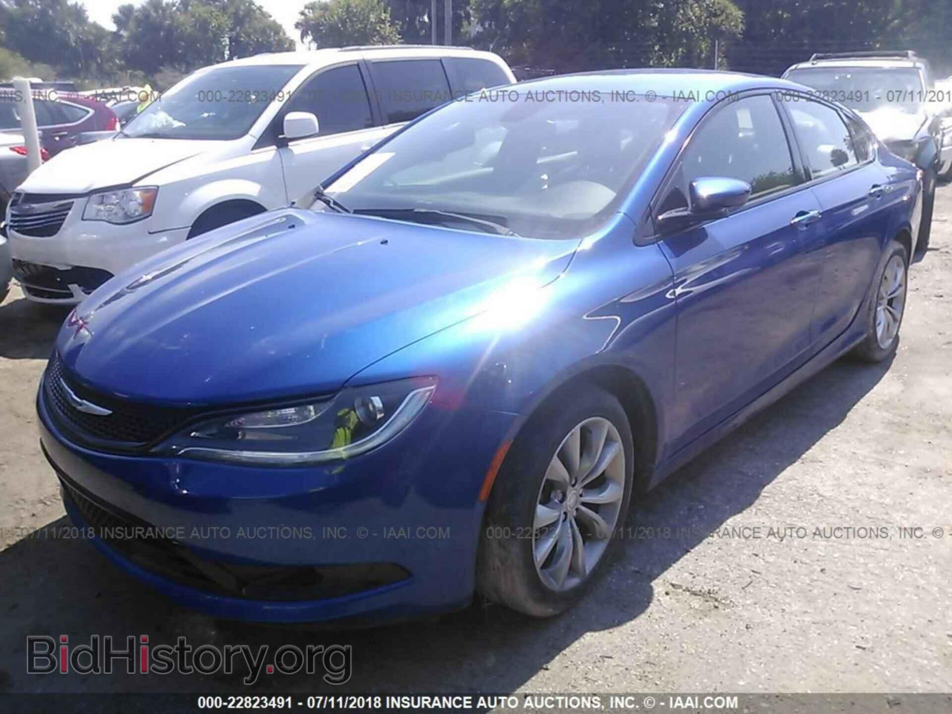 2015 Chrysler 200 - VIN: 1C3CCCBB8FN754946 - Photo 2