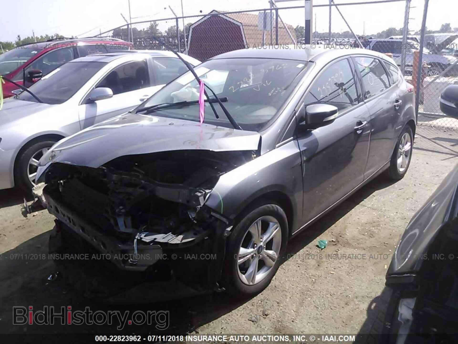 2013 Ford Focus - VIN: 1FADP3K2XDL351330 - Фото 2