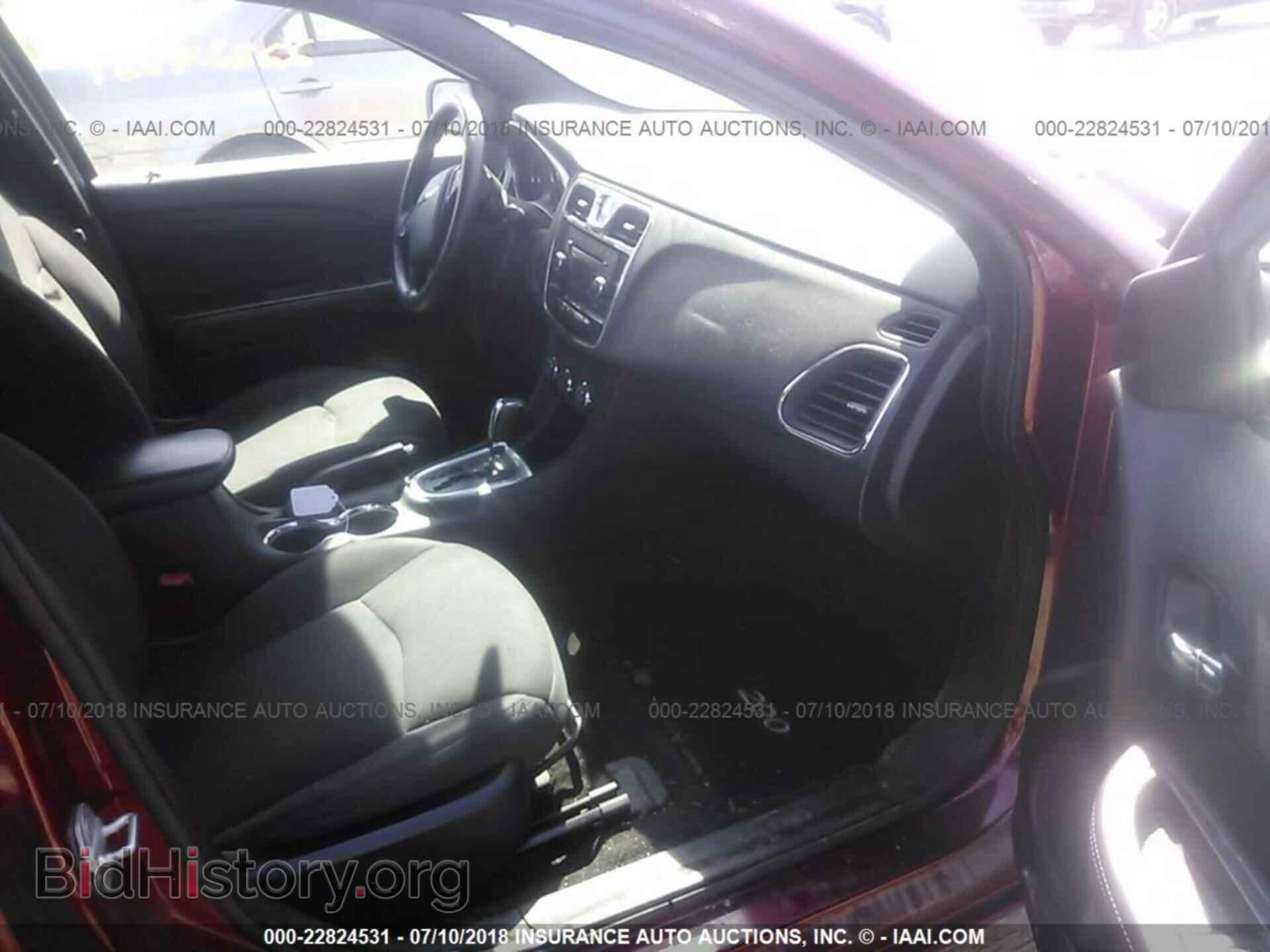 2012 Chrysler 200 - VIN: 1C3CCBAB8CN179917 - Photo 5