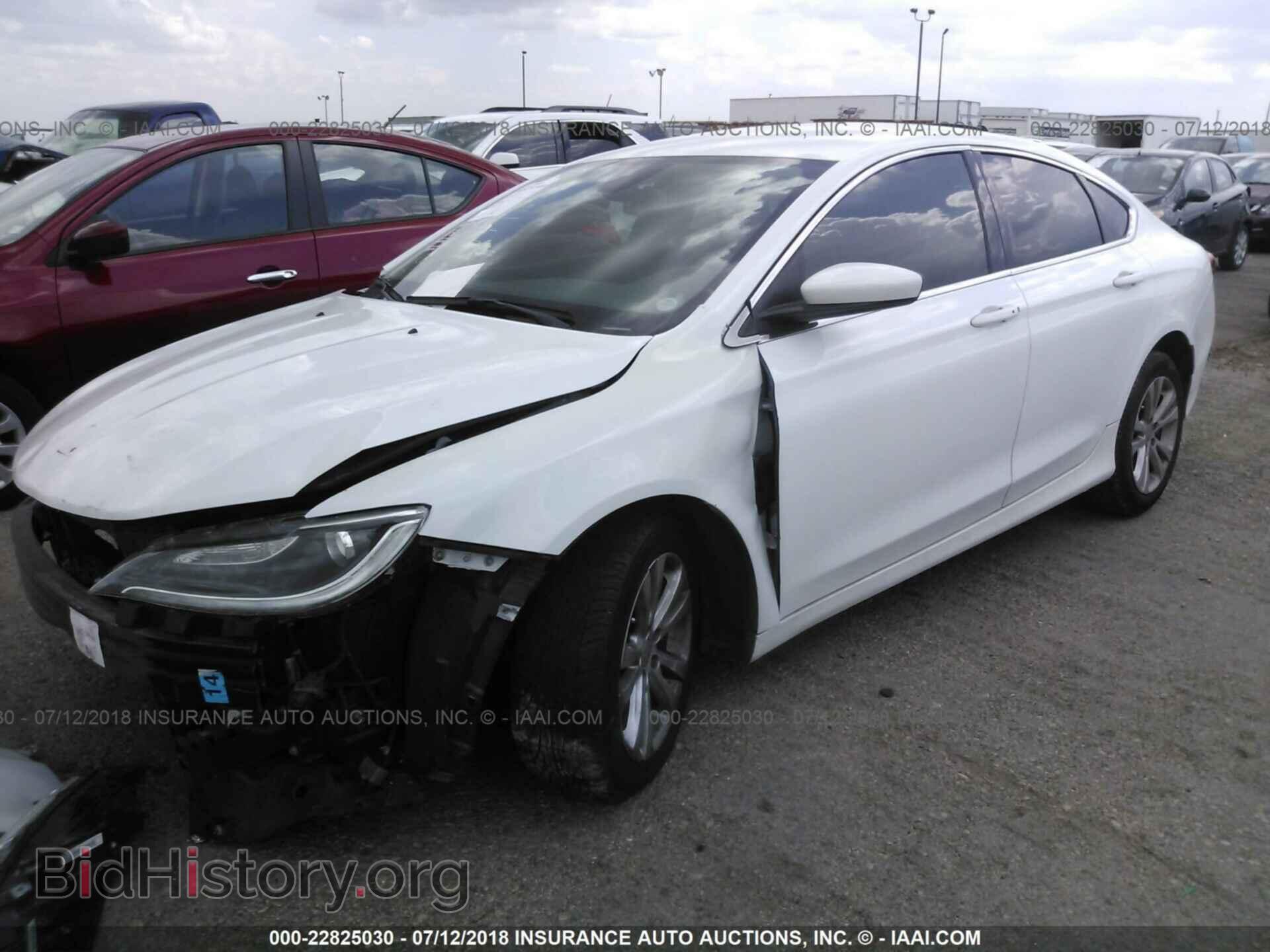 2015 Chrysler 200 - VIN: 1C3CCCAB5FN502024 - Photo 2
