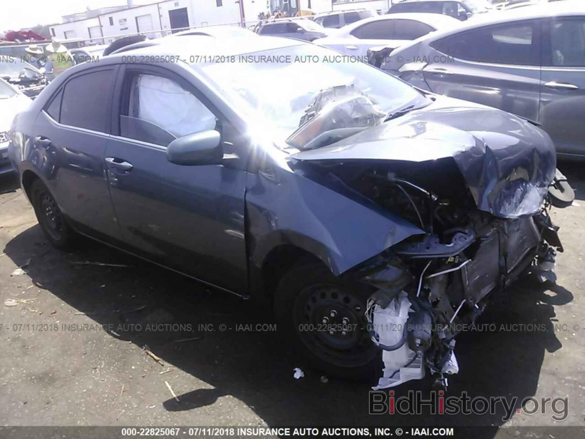 Photo 5YFBPRHE5EP021688 - Toyota Corolla 2014