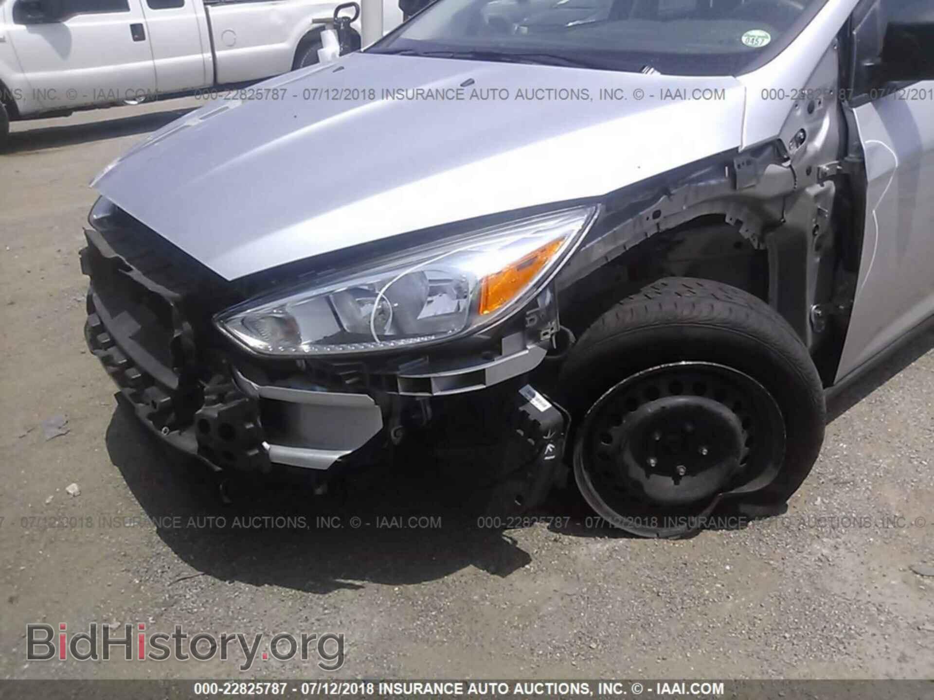 2016 Ford Focus - VIN: 1FADP3E24GL403681 - Фото 6