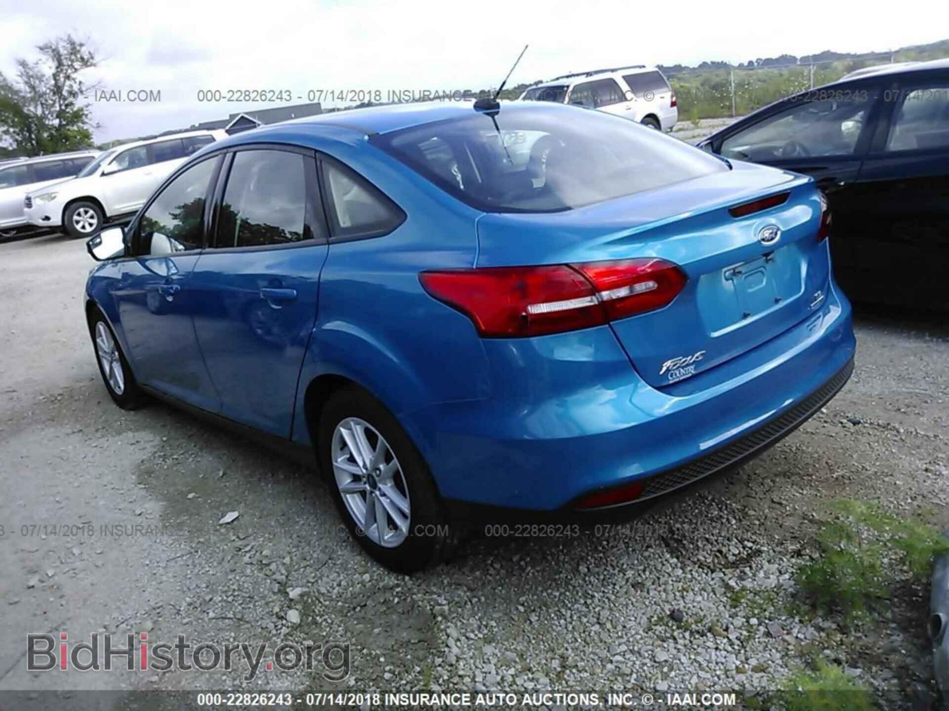 2016 Ford Focus - VIN: 1FADP3F22GL390315 - Фото 3