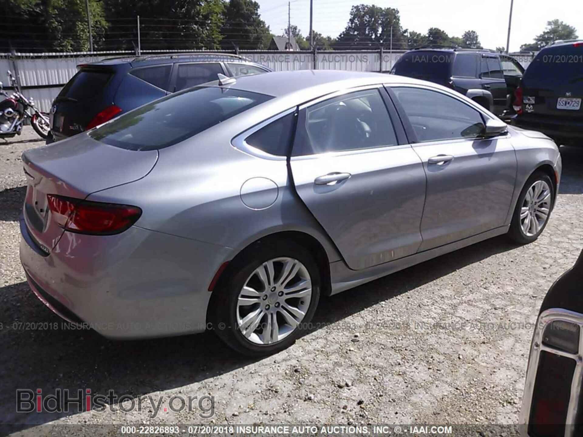 2015 Chrysler 200 - VIN: 1C3CCCAB0FN757213 - Photo 4