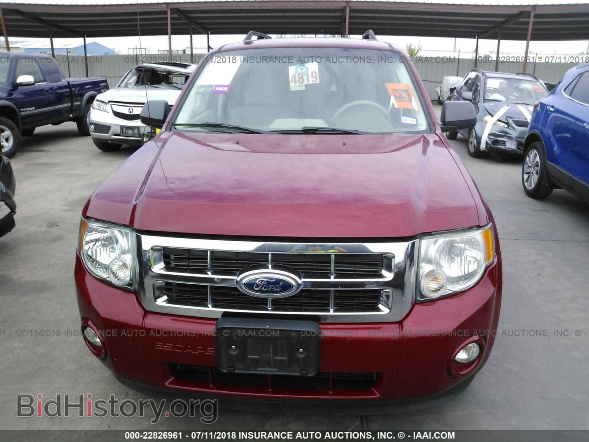 2011 Ford Escape - VIN: 1FMCU0D73BKB37235 - Photo 6