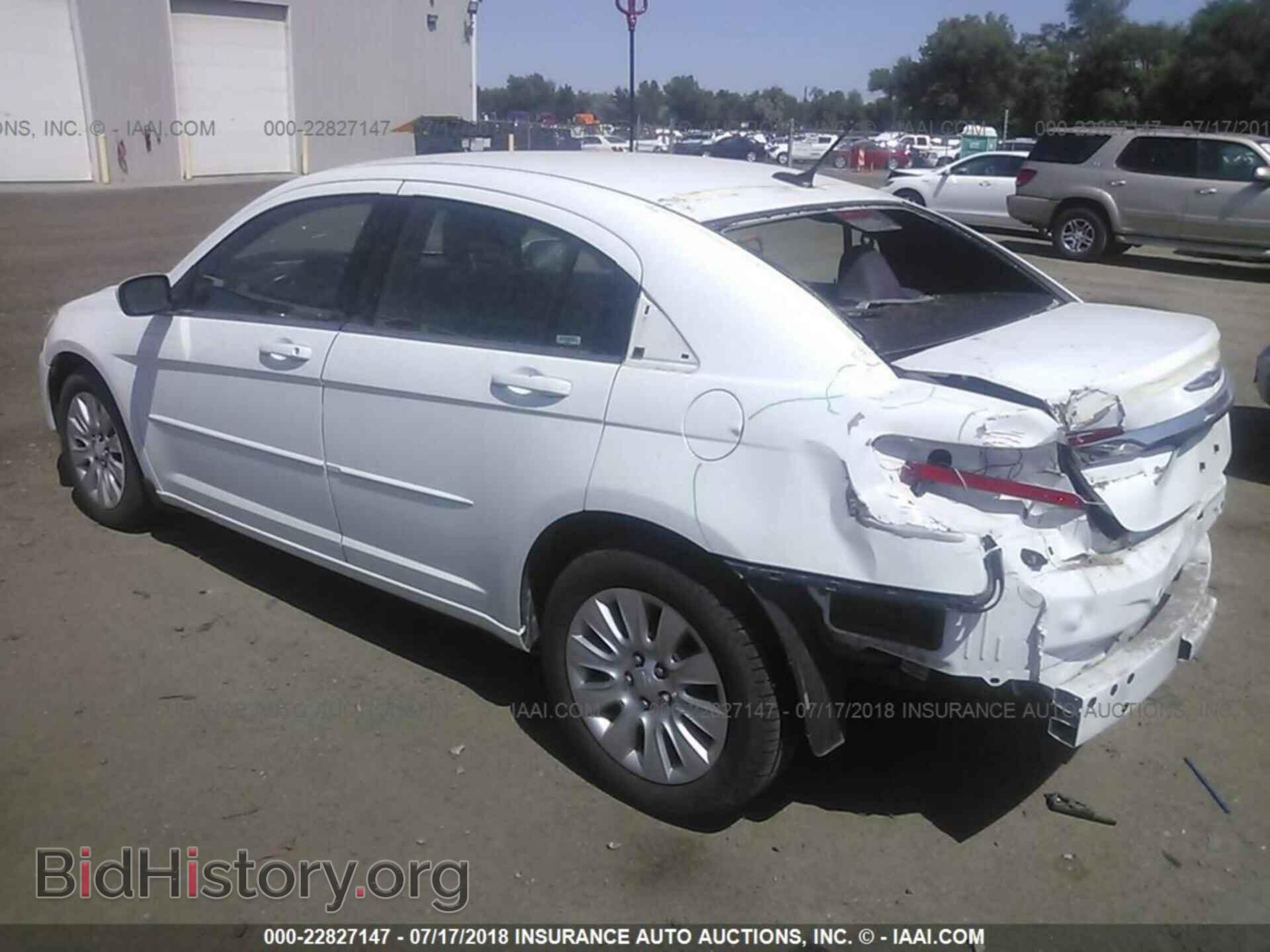 2012 Chrysler 200 - VIN: 1C3CCBAB1CN212742 - Фото 3