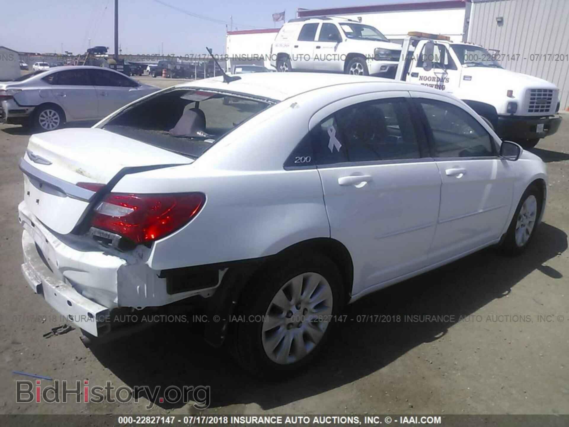 2012 Chrysler 200 - VIN: 1C3CCBAB1CN212742 - Фото 4