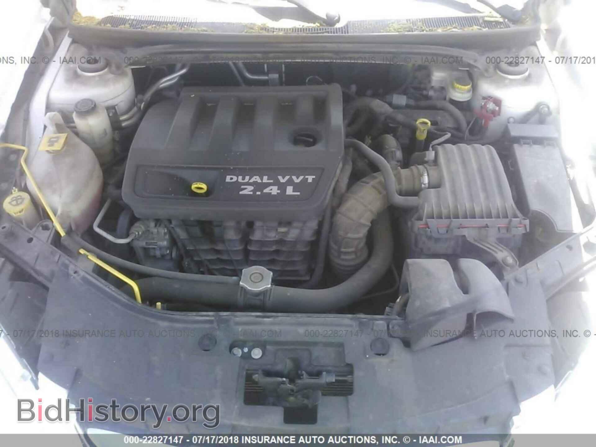 2012 Chrysler 200 - VIN: 1C3CCBAB1CN212742 - Фото 10