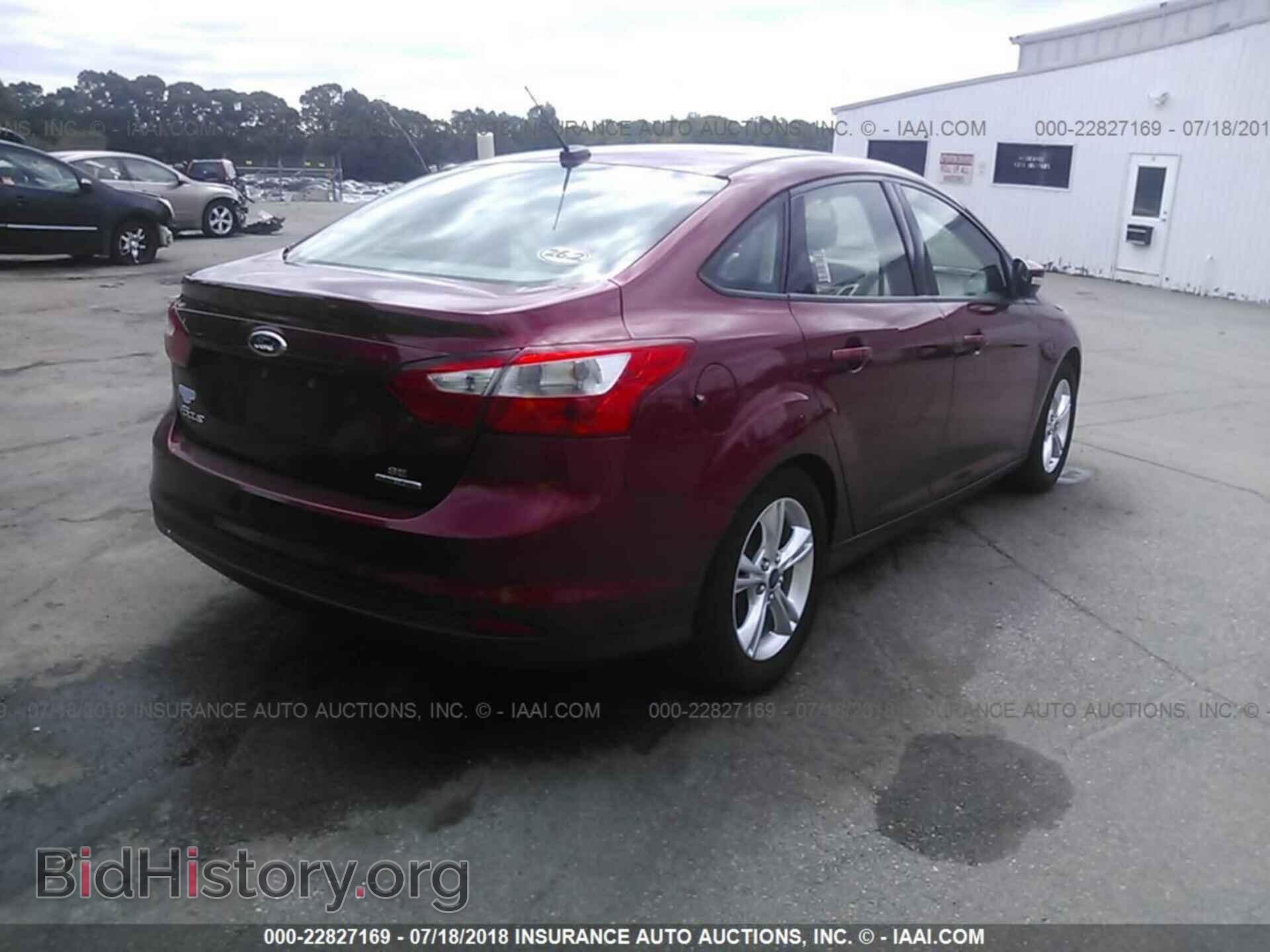 2014 Ford Focus - VIN: 1FADP3F25EL172799 - Photo 4