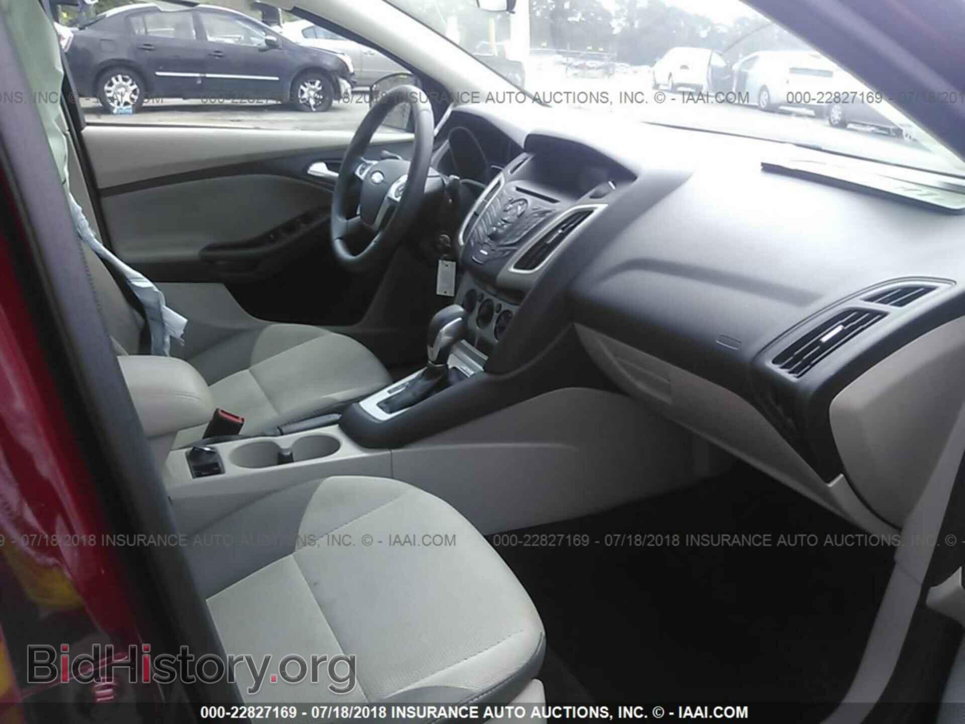 2014 Ford Focus - VIN: 1FADP3F25EL172799 - Photo 5