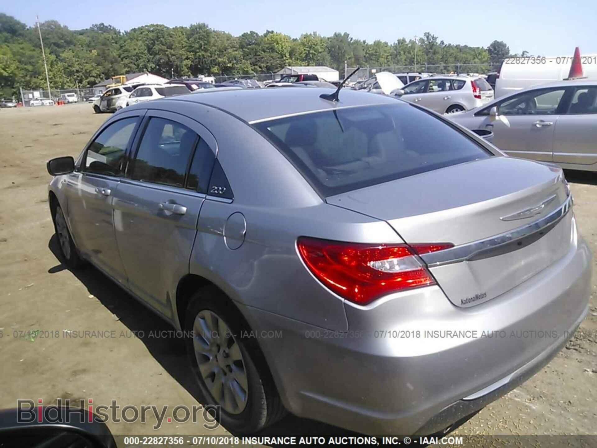 2013 Chrysler 200 - VIN: 1C3CCBAG3DN726900 - Фото 3