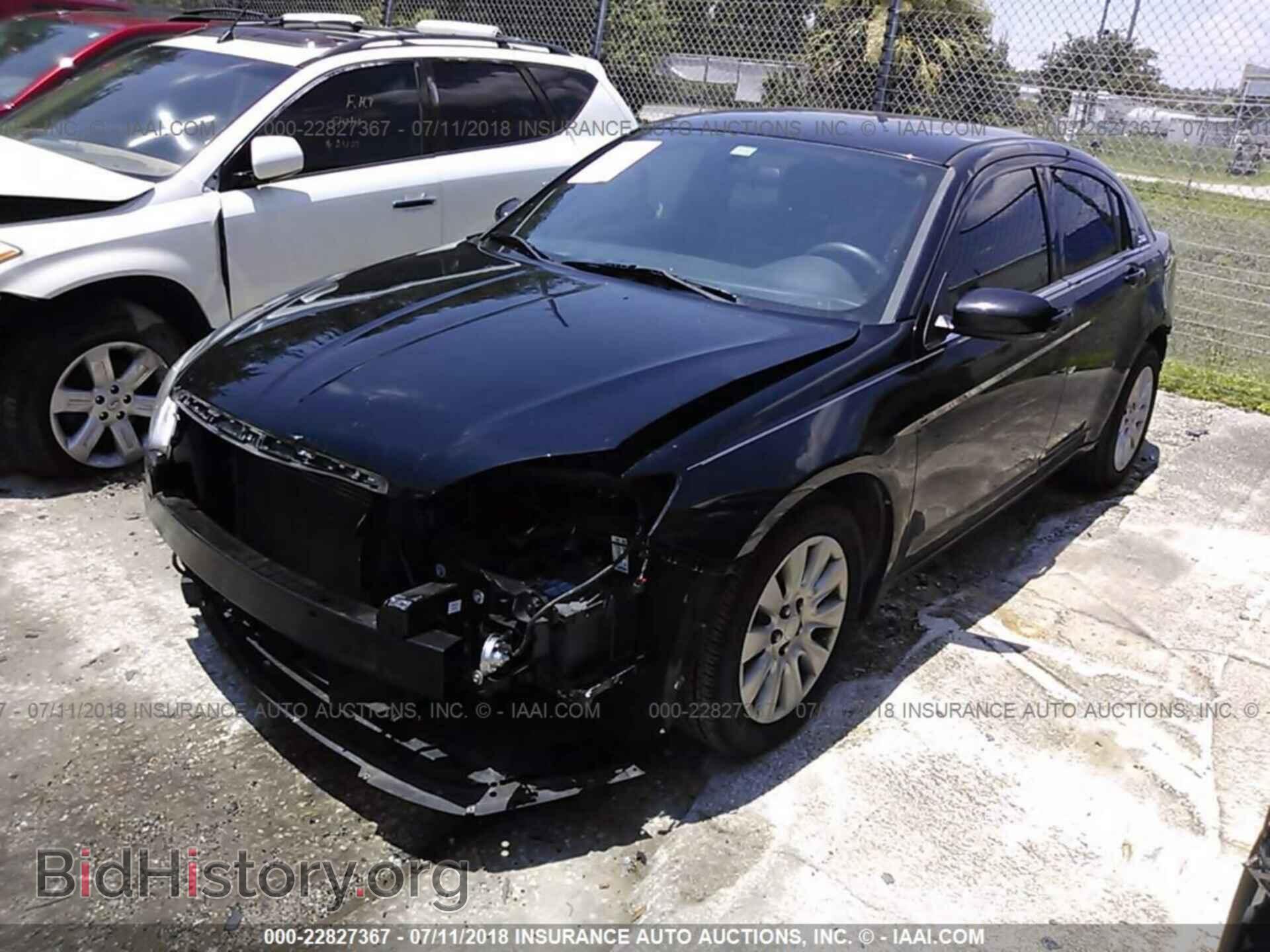 2012 Chrysler 200 - VIN: 1C3CCBAB4CN213349 - Фото 2