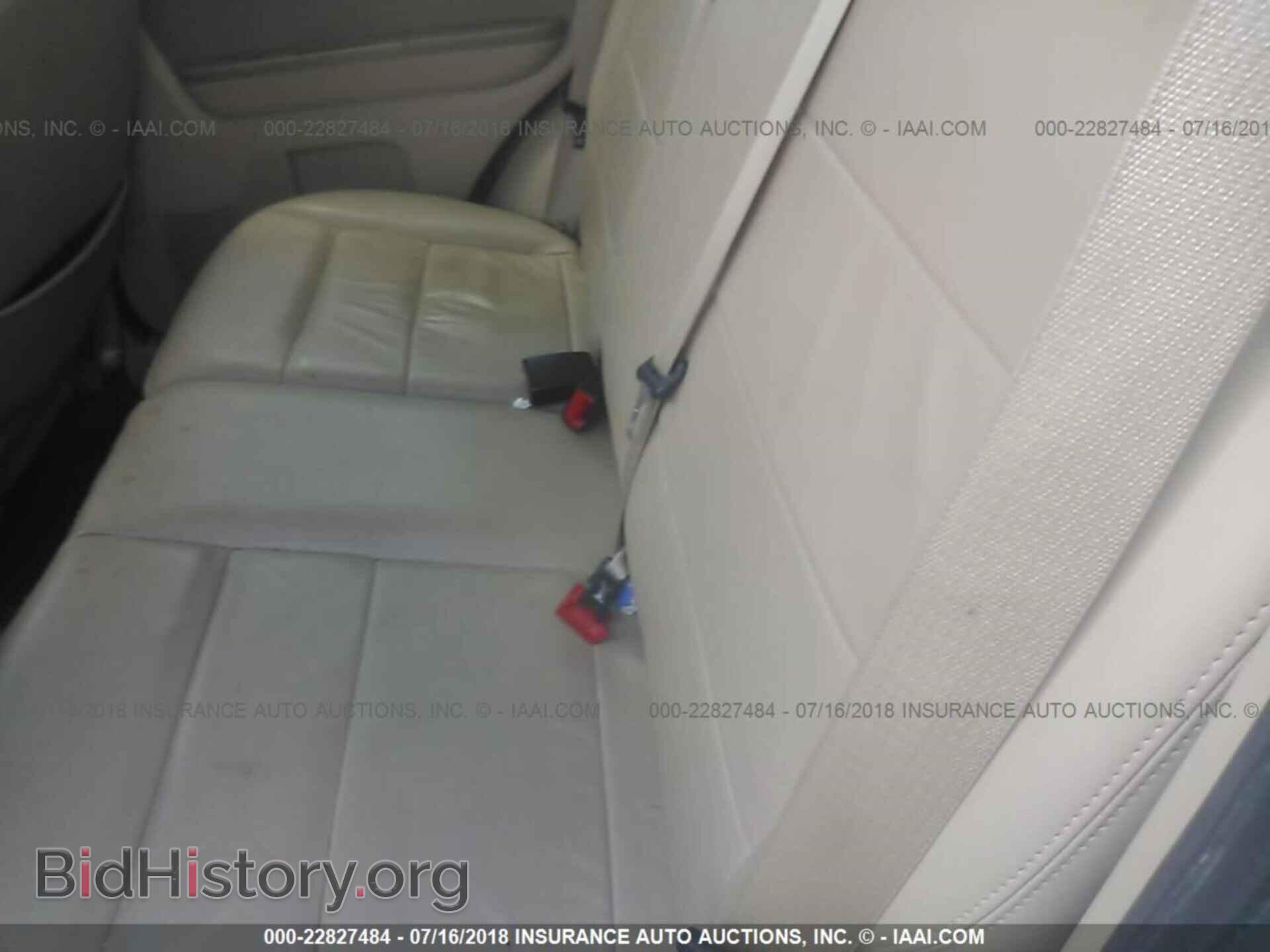 2011 Ford Escape - VIN: 1FMCU9E75BKB85774 - Photo 8