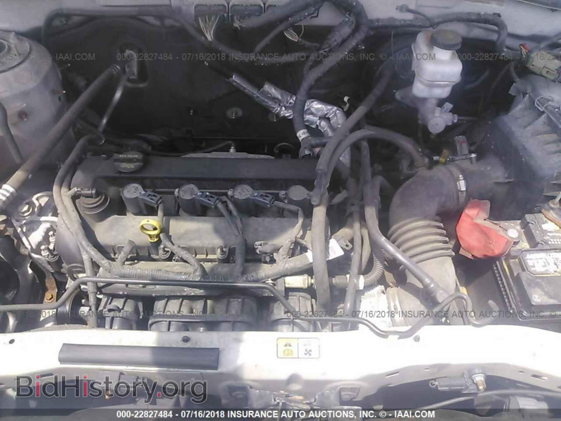 2011 Ford Escape - VIN: 1FMCU9E75BKB85774 - Photo 10