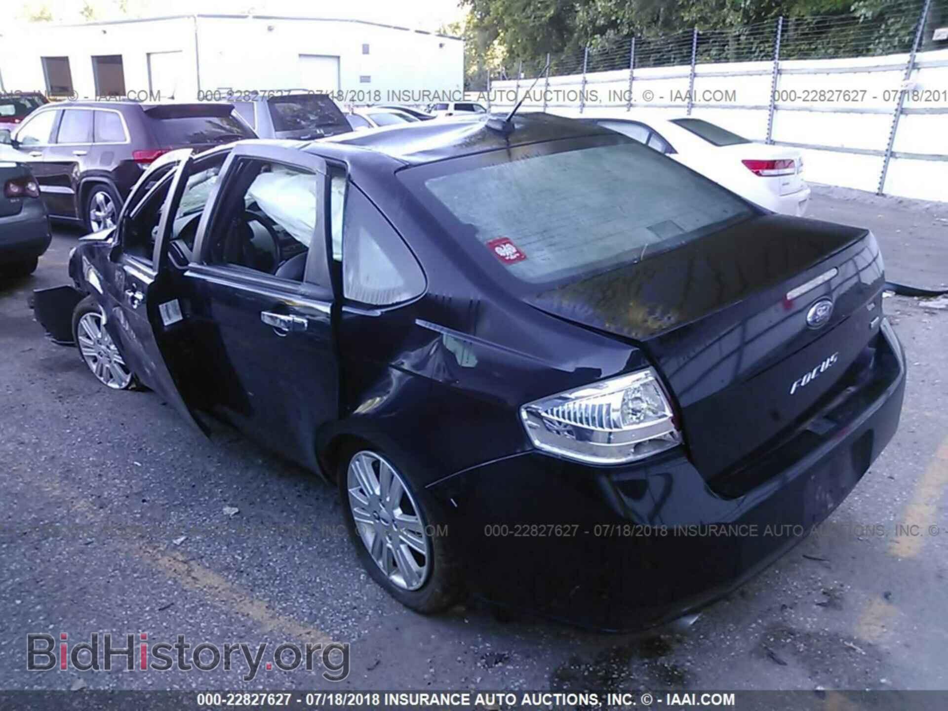 2011 Ford Focus - VIN: 1FAHP3HN3BW184002 - Фото 3