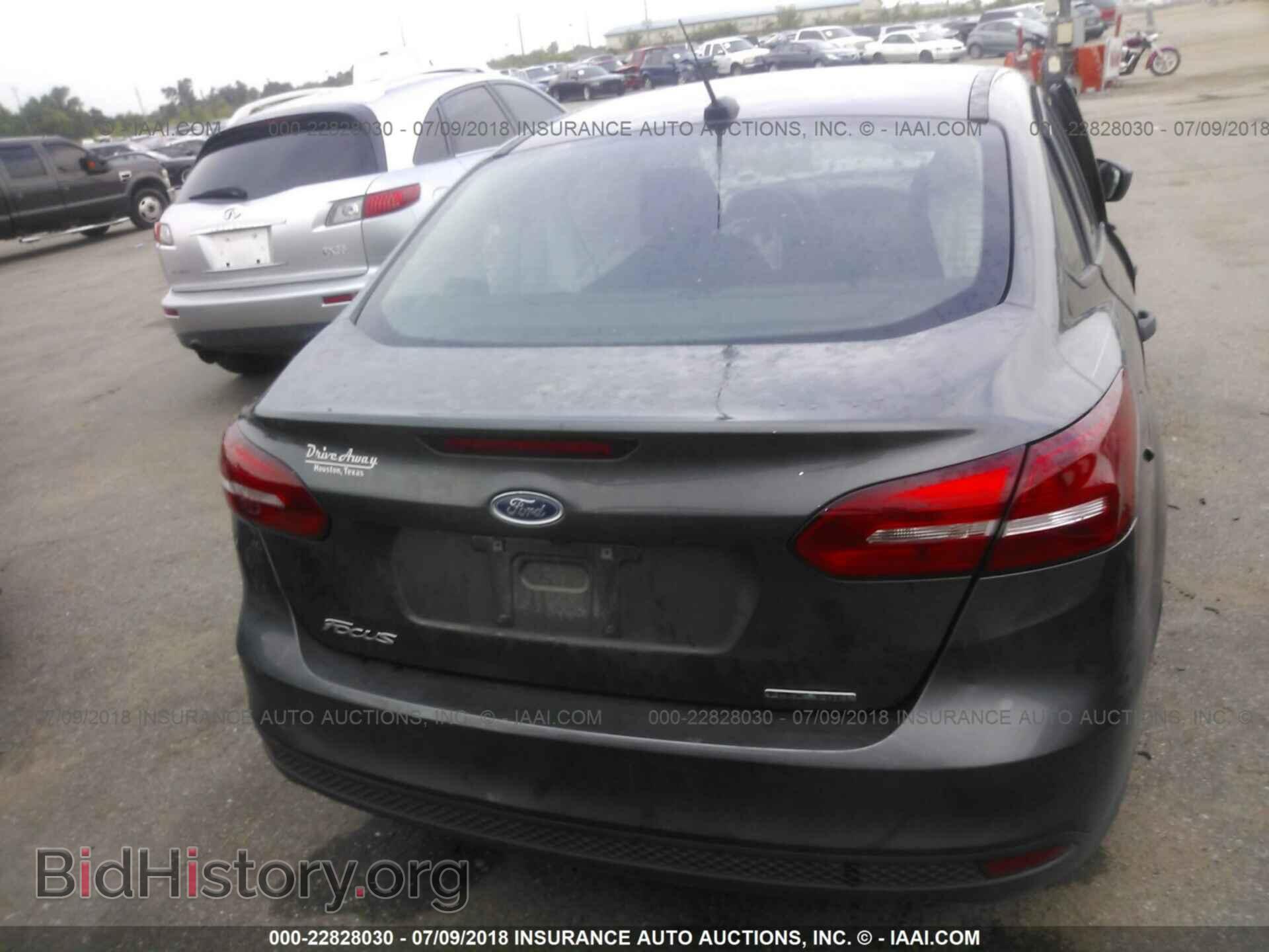 2016 Ford Focus - VIN: 1FADP3E2XGL212413 - Фото 6