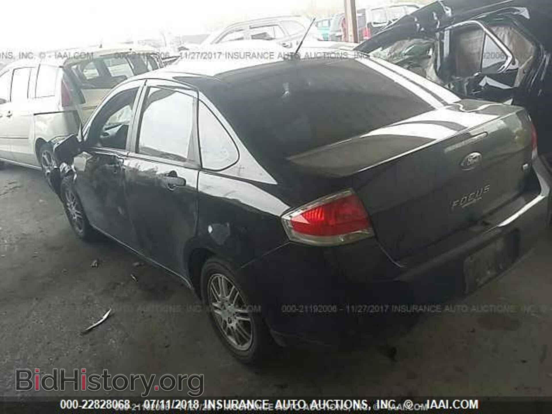 2011 Ford Focus - VIN: 1FAHP3FN3BW148264 - Photo 3