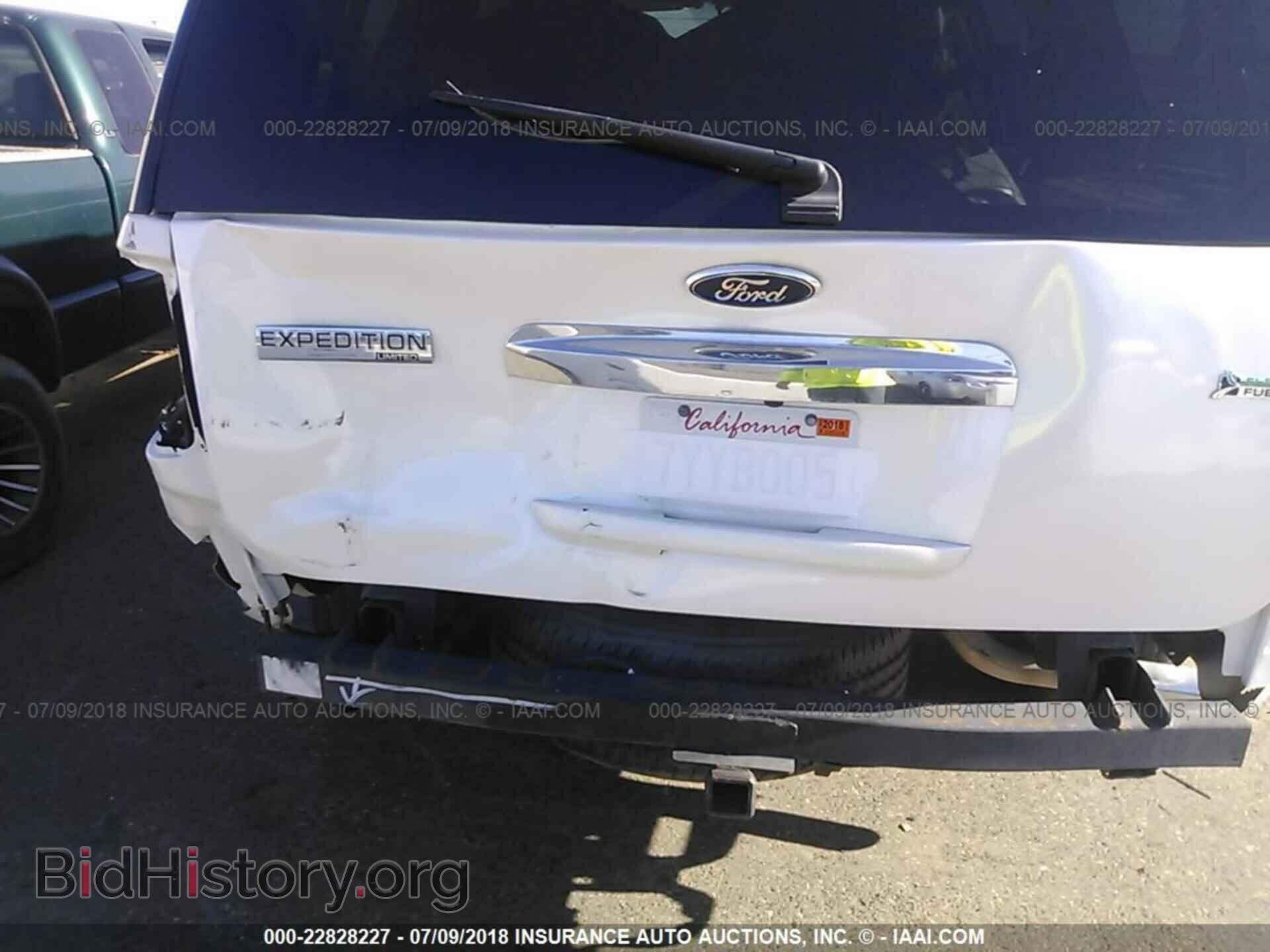 2014 Ford Expedition - VIN: 1FMJU1K56EEF66080 - Фото 6