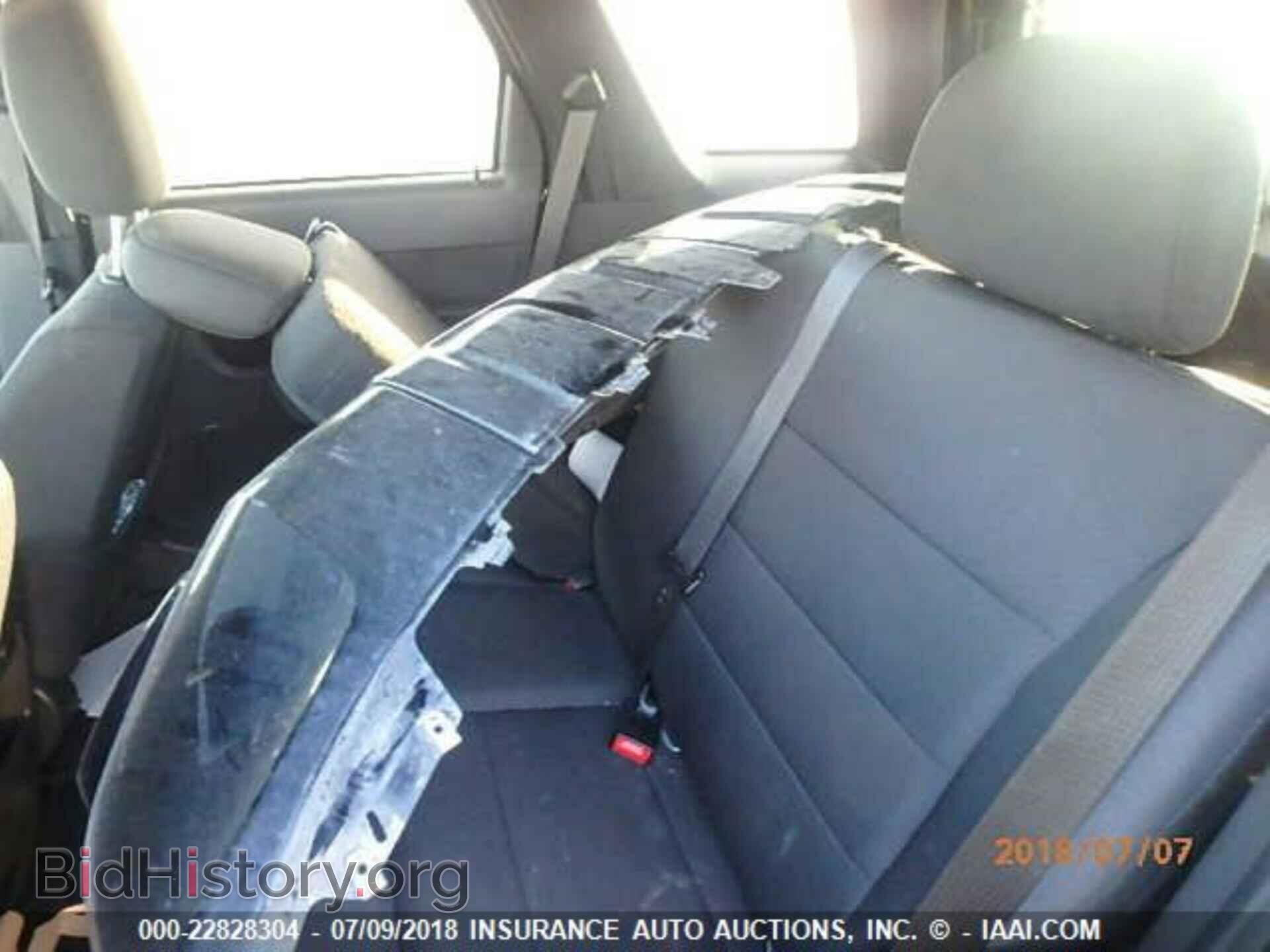 2012 Ford Escape - VIN: 1FMCU0D78CKC18412 - Фото 8