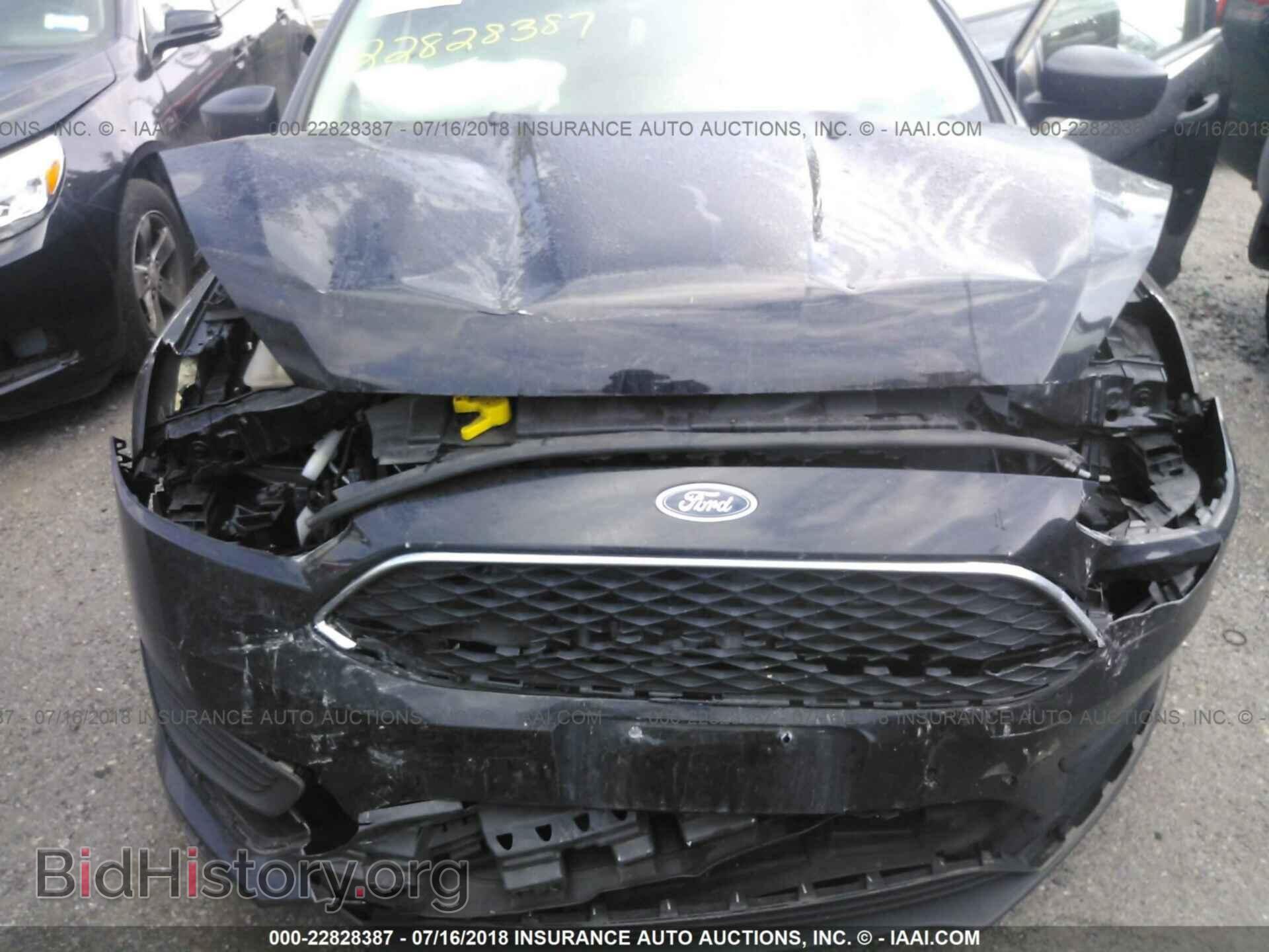 2017 Ford Focus - VIN: 1FADP3E24HL218628 - Фото 6
