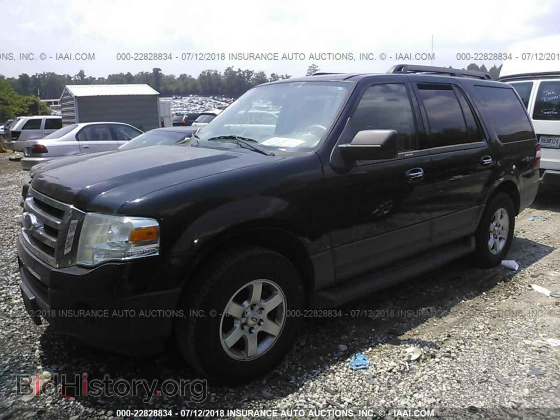 2012 Ford Expedition - VIN: 1FMJU1F5XCEF01000 - Photo 2