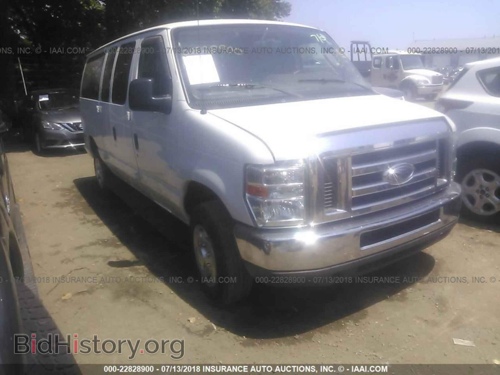 Photo 1FBNE3BL2BDB08653 - Ford Econoline 2011