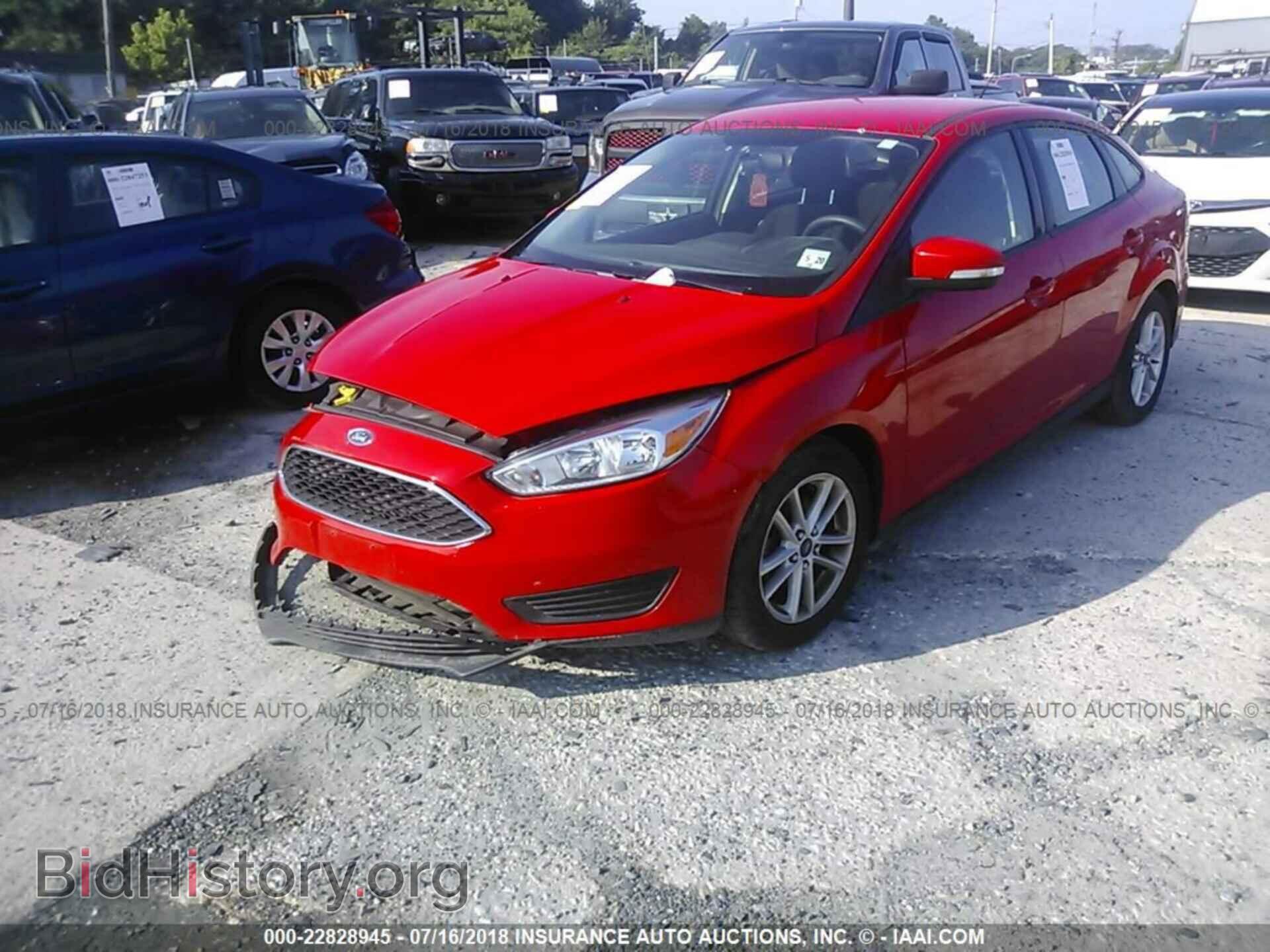 2015 Ford Focus - VIN: 1FADP3F21FL264834 - Photo 2