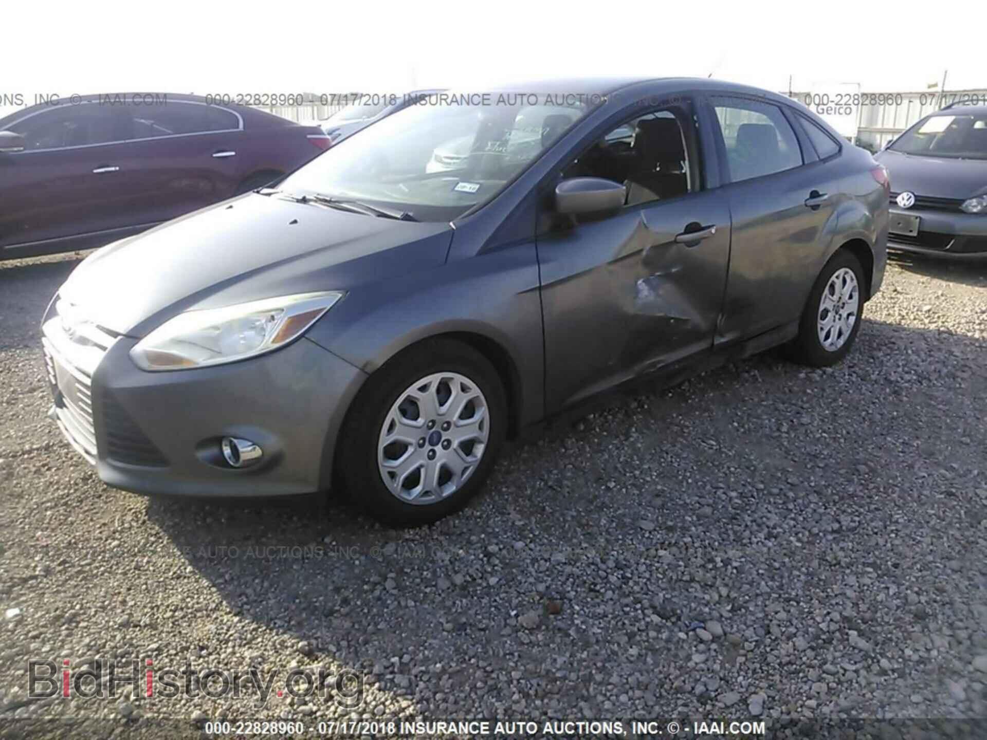 2012 Ford Focus - VIN: 1FAHP3F27CL115213 - Фото 2