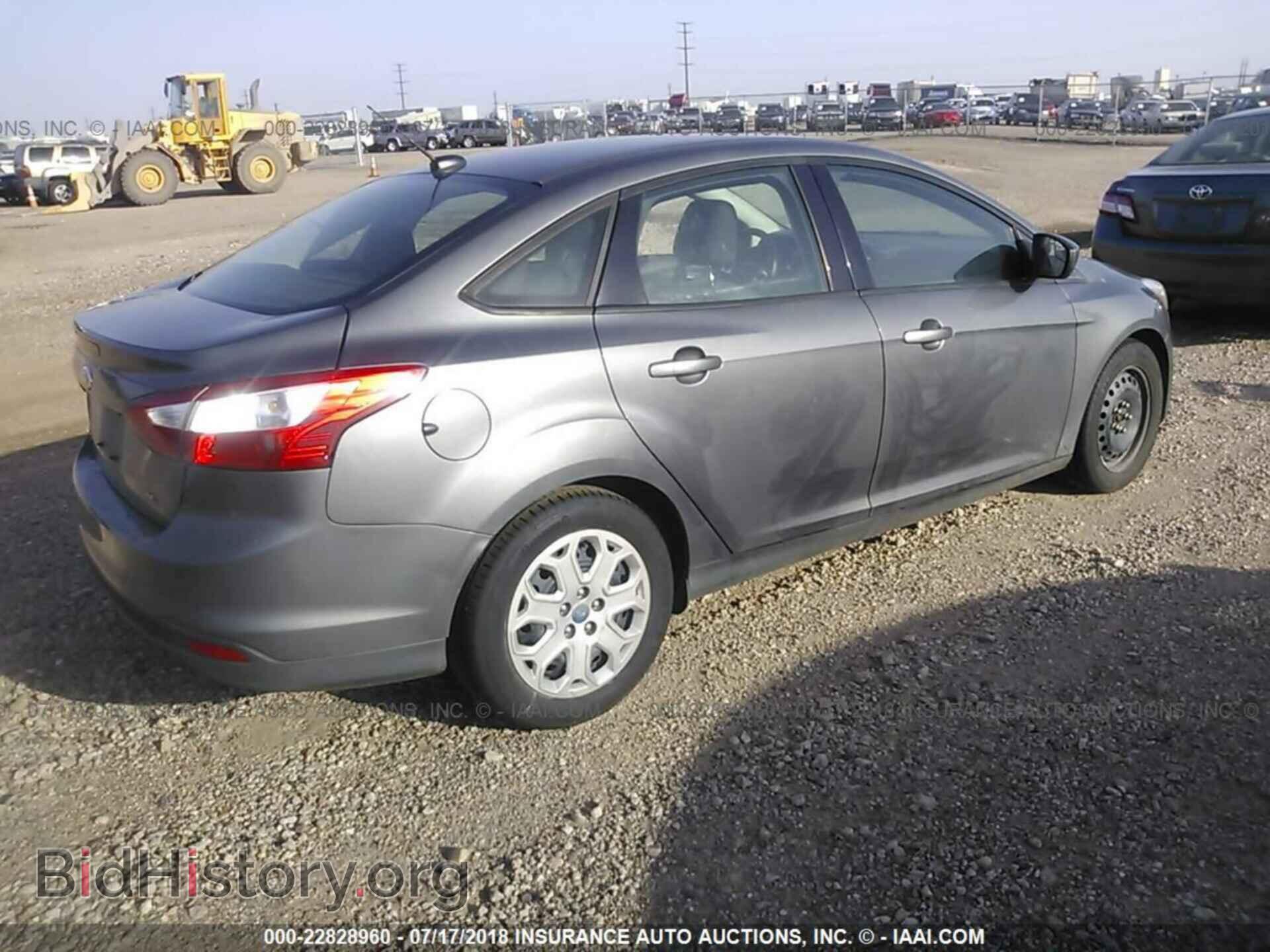 2012 Ford Focus - VIN: 1FAHP3F27CL115213 - Фото 4
