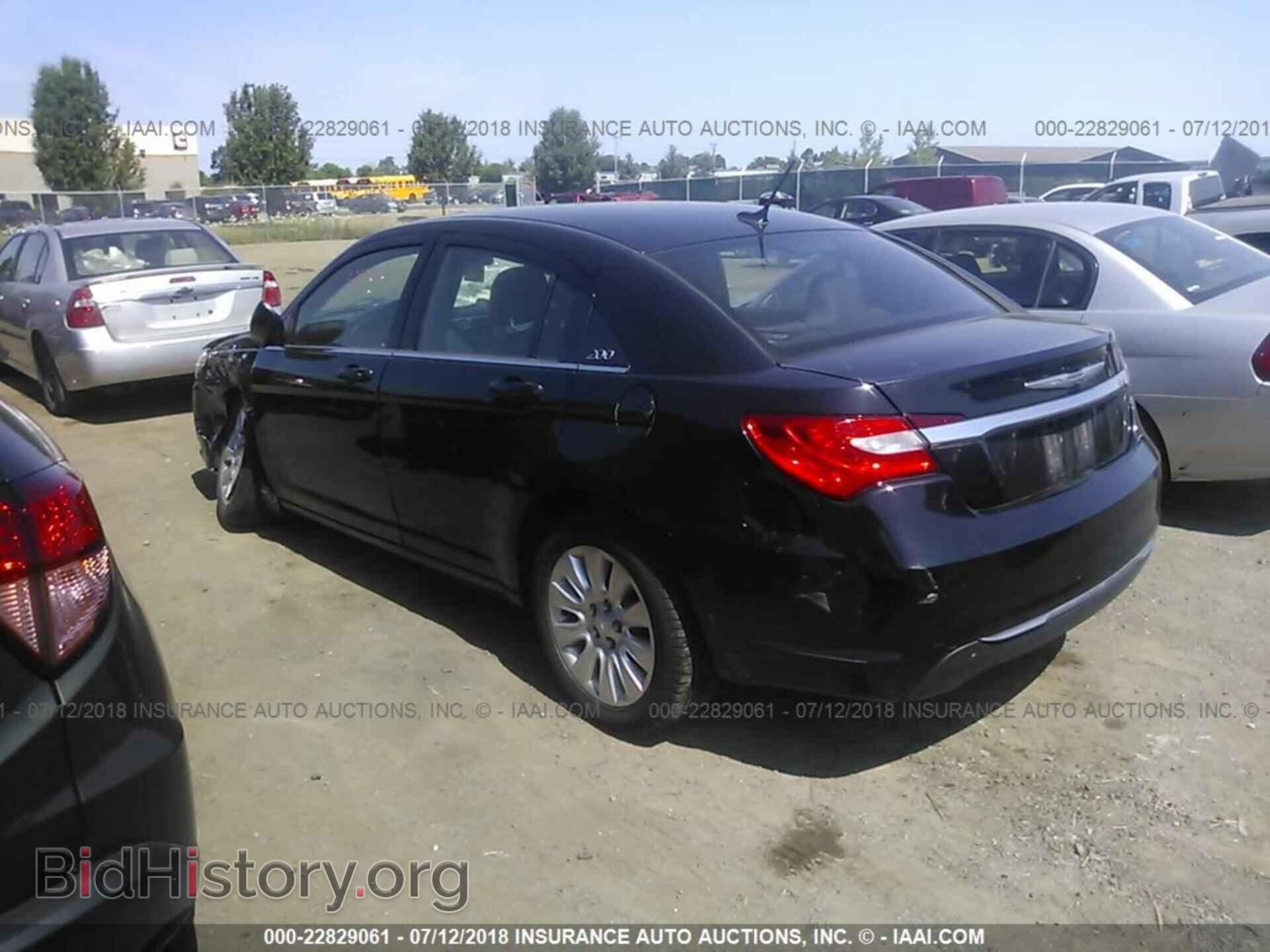 2012 Chrysler 200 - VIN: 1C3CCBAB2CN292505 - Фото 3
