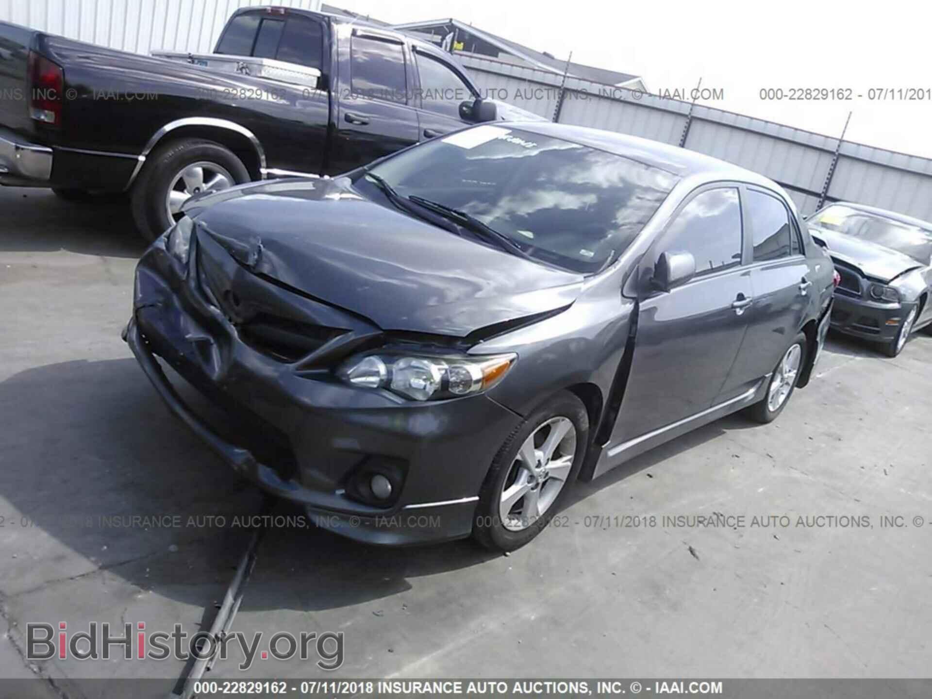 2011 Toyota Corolla - VIN: 2T1BU4EEXBC603717 - Фото 2