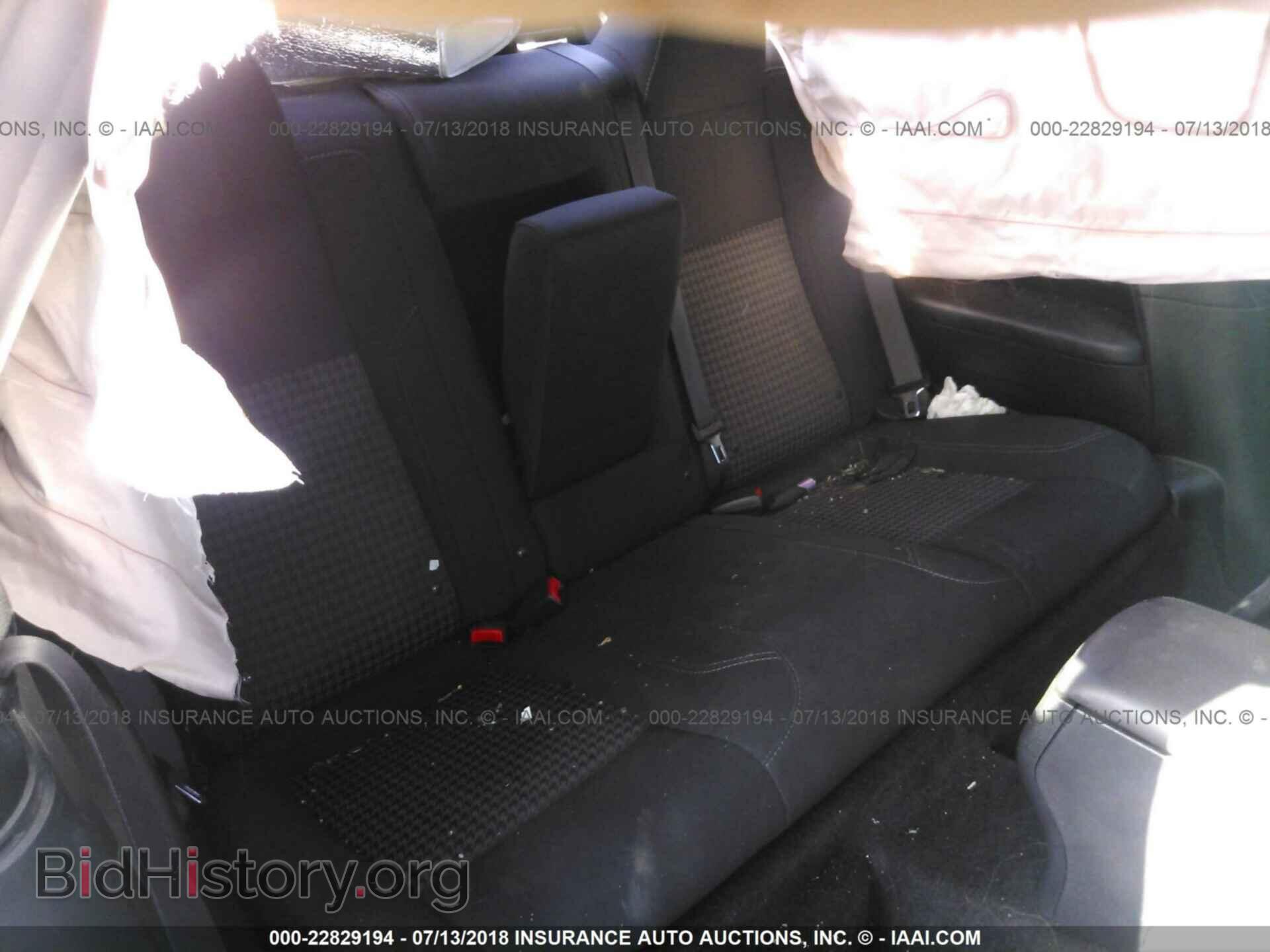 2016 Dodge Challenger - VIN: 2C3CDZAG7GH217587 - Photo 8