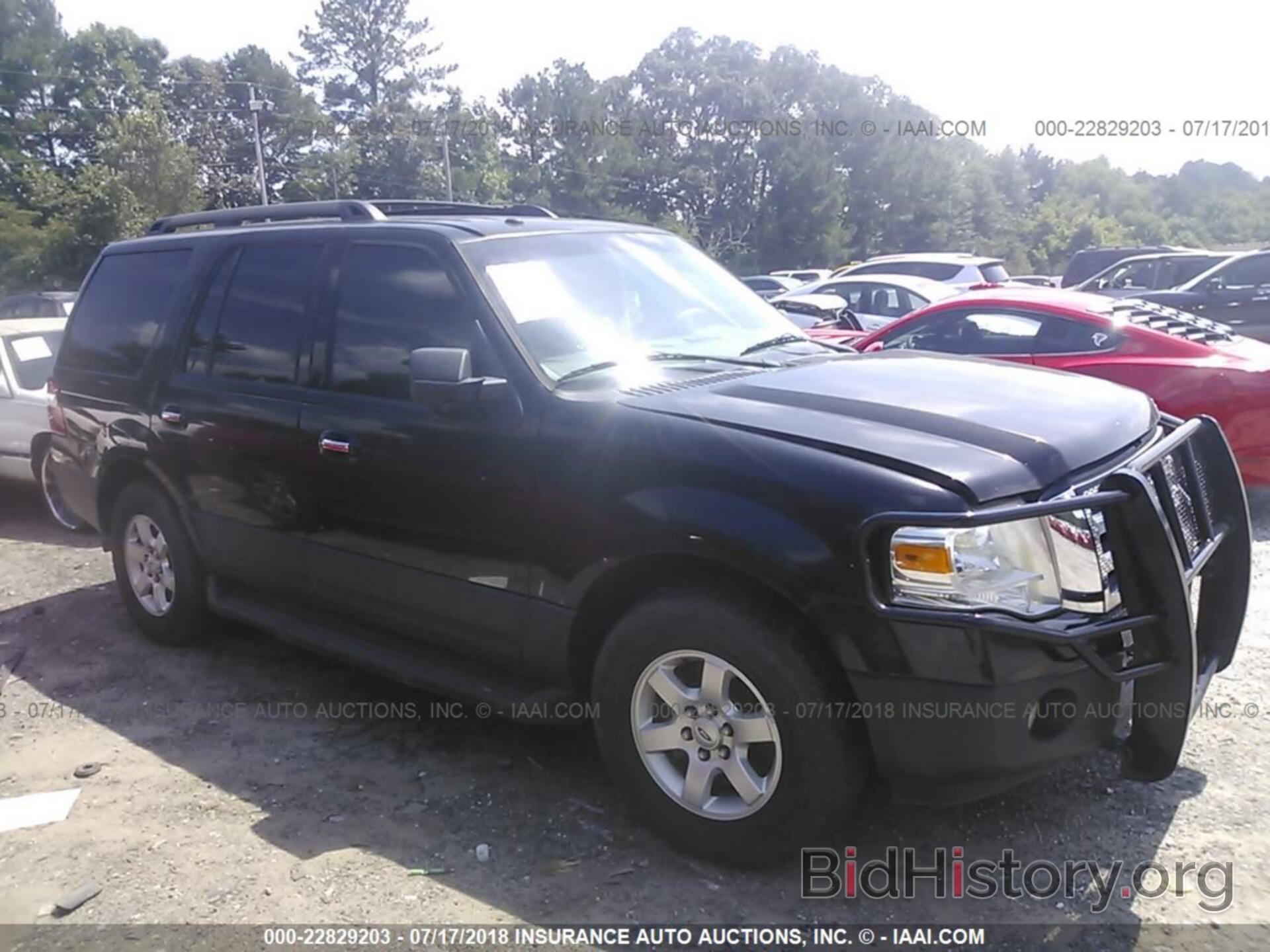 Photo 1FMJU1F59BEF32687 - Ford Expedition 2011