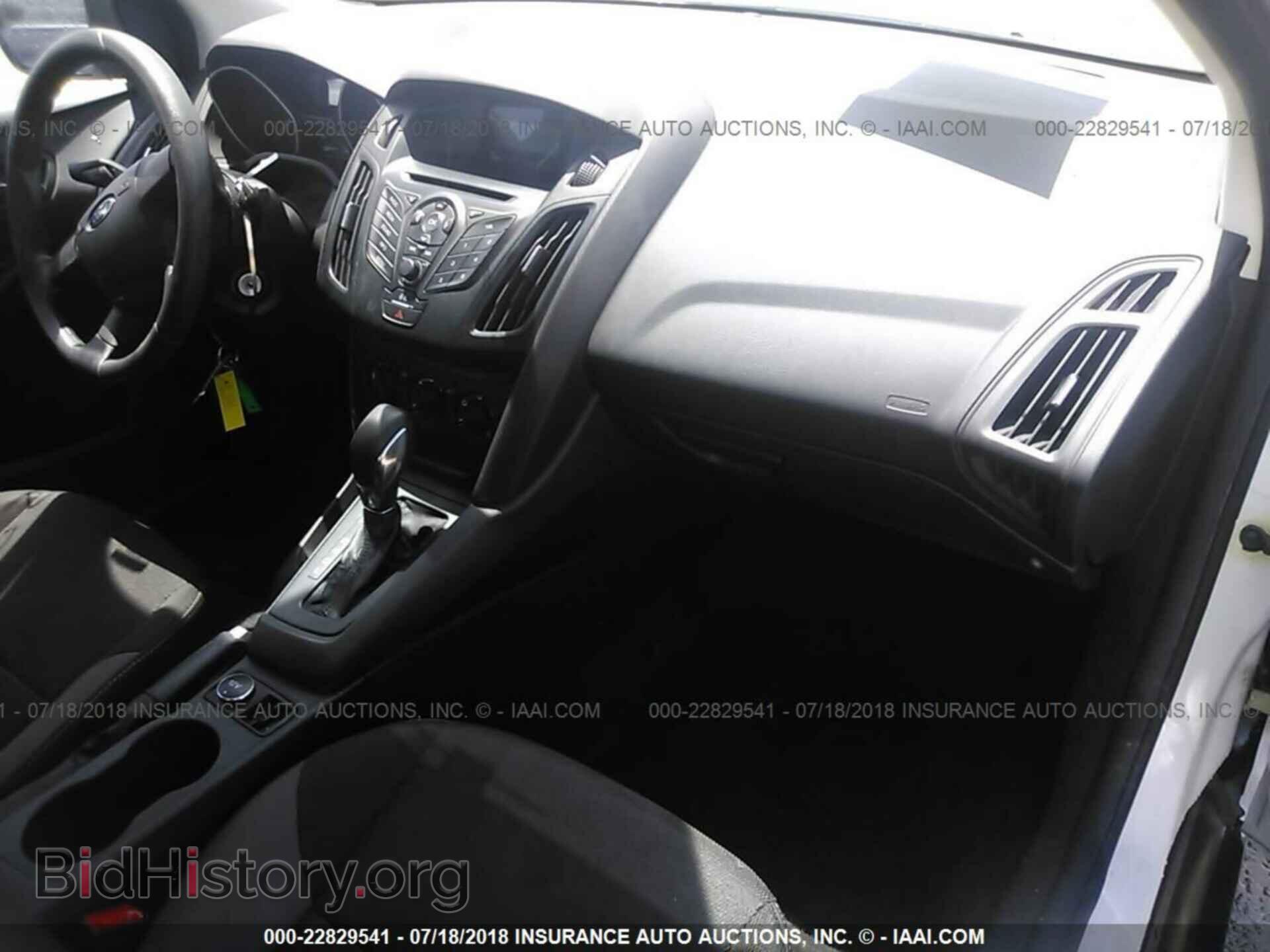 2014 Ford Focus - VIN: 1FADP3E2XEL211775 - Фото 5