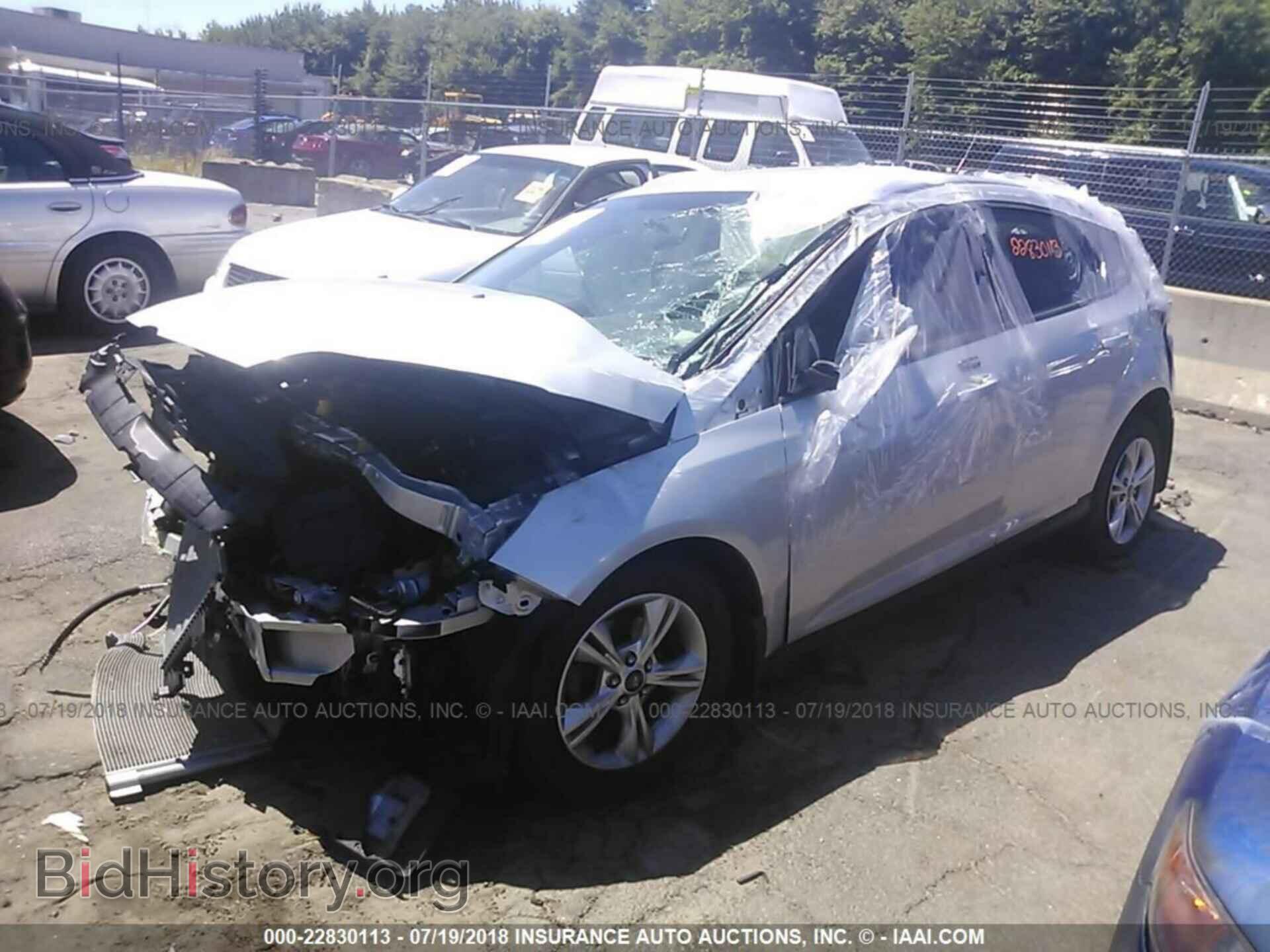 2014 Ford Focus - VIN: 1FADP3K24EL102104 - Фото 2