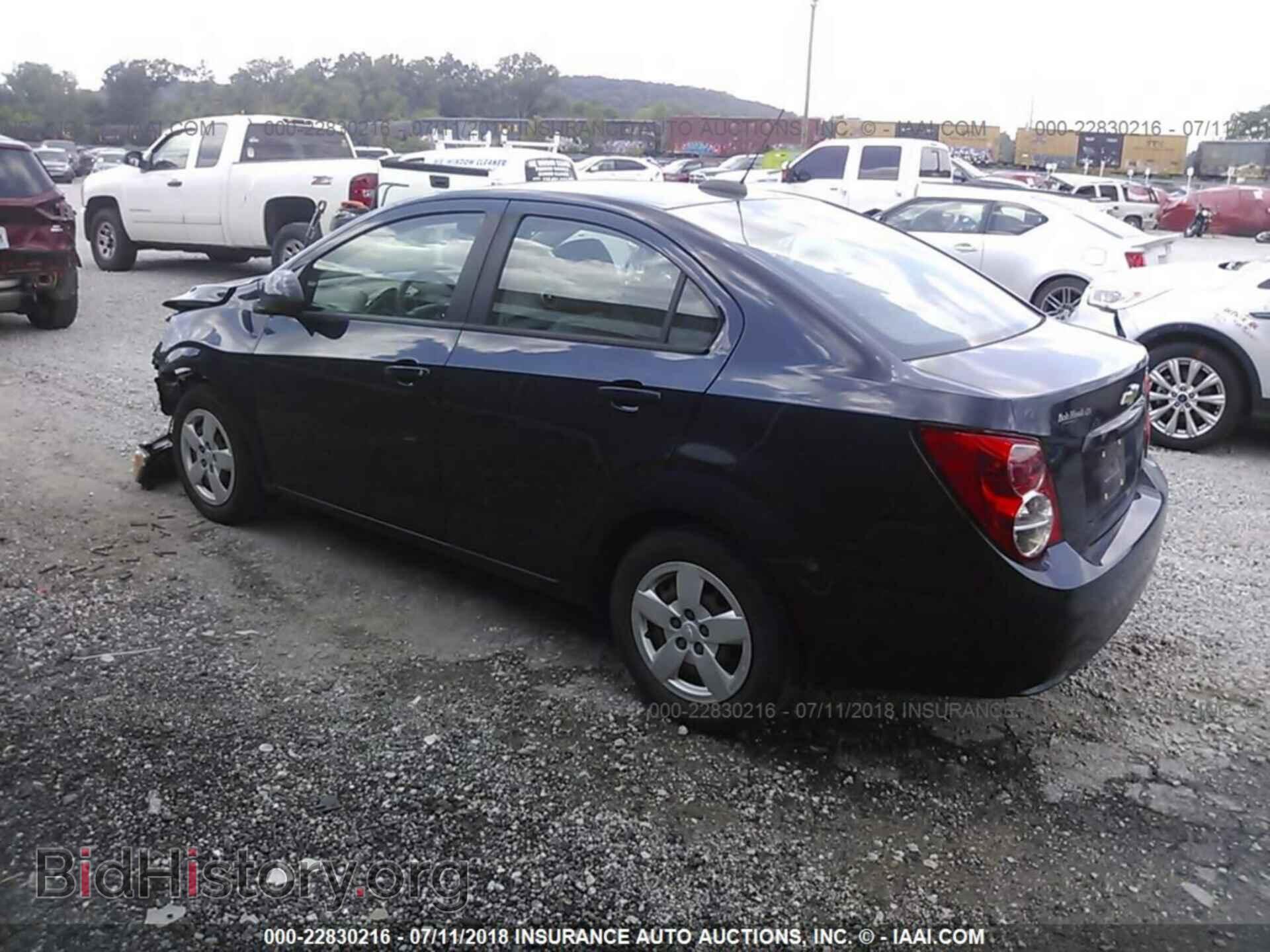 2015 Chevrolet Sonic - VIN: 1G1JA5SH6F4145393 - Фото 3