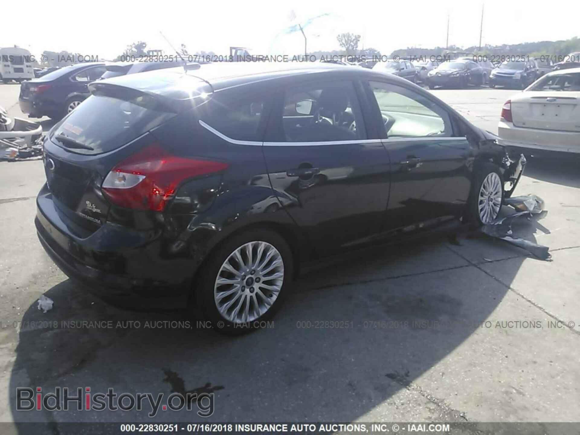 2012 Ford Focus - VIN: 1FAHP3N25CL158109 - Photo 4