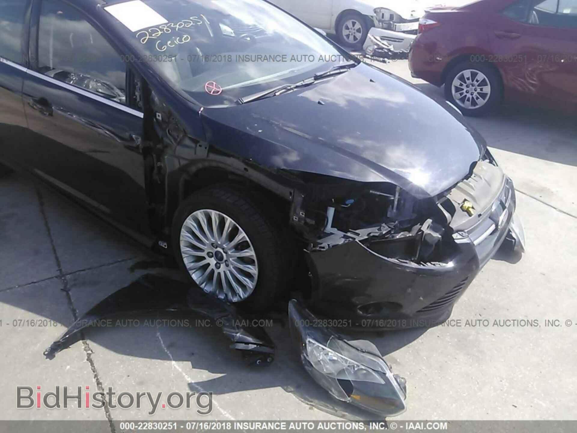 2012 Ford Focus - VIN: 1FAHP3N25CL158109 - Photo 6