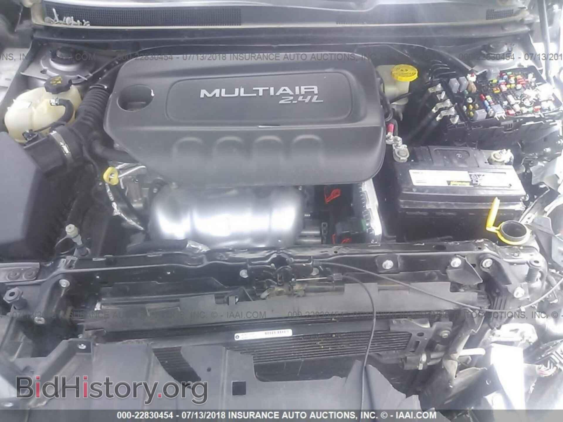 2015 Chrysler 200 - VIN: 1C3CCCAB9FN621338 - Photo 10