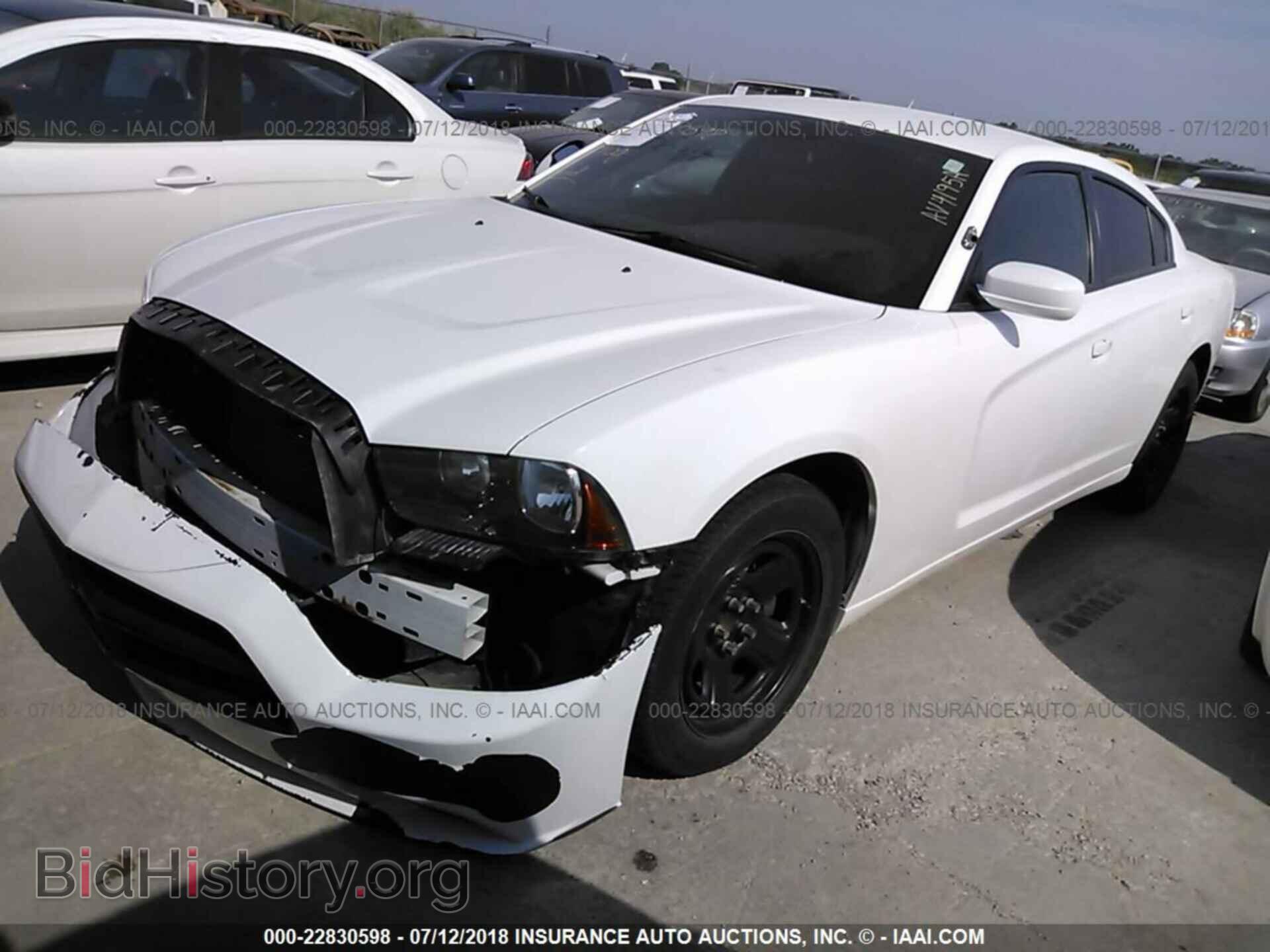 2012 Dodge Charger - VIN: 2C3CDXAT9CH305469 - Фото 2