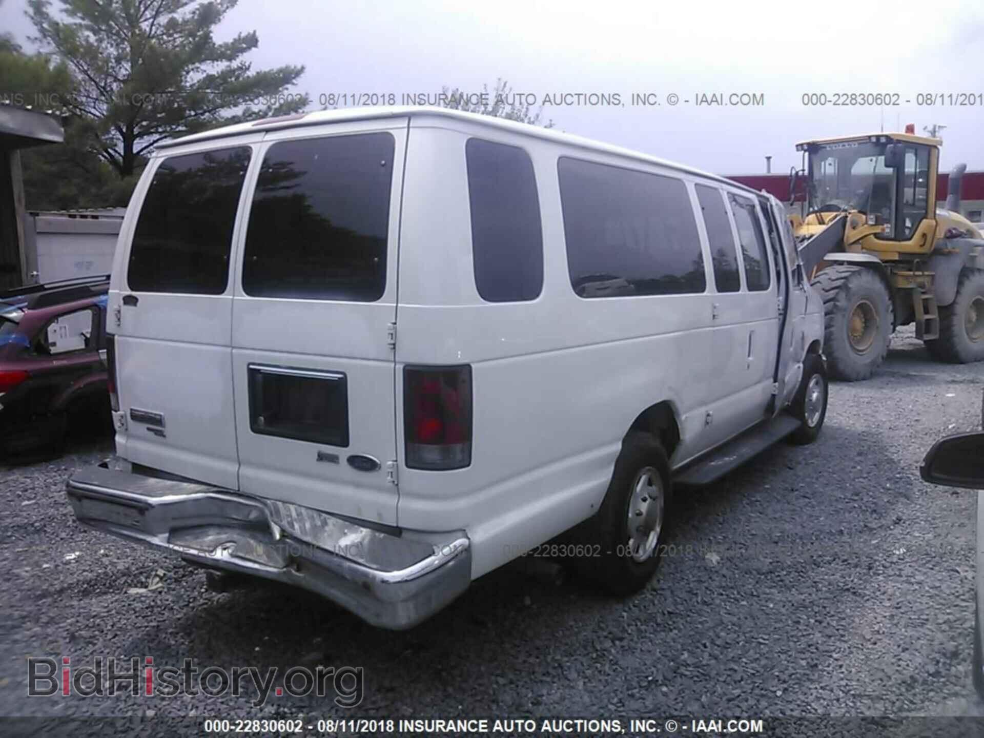 2011 Ford Econoline - VIN: 1FBSS3BL2BDB01410 - Photo 4