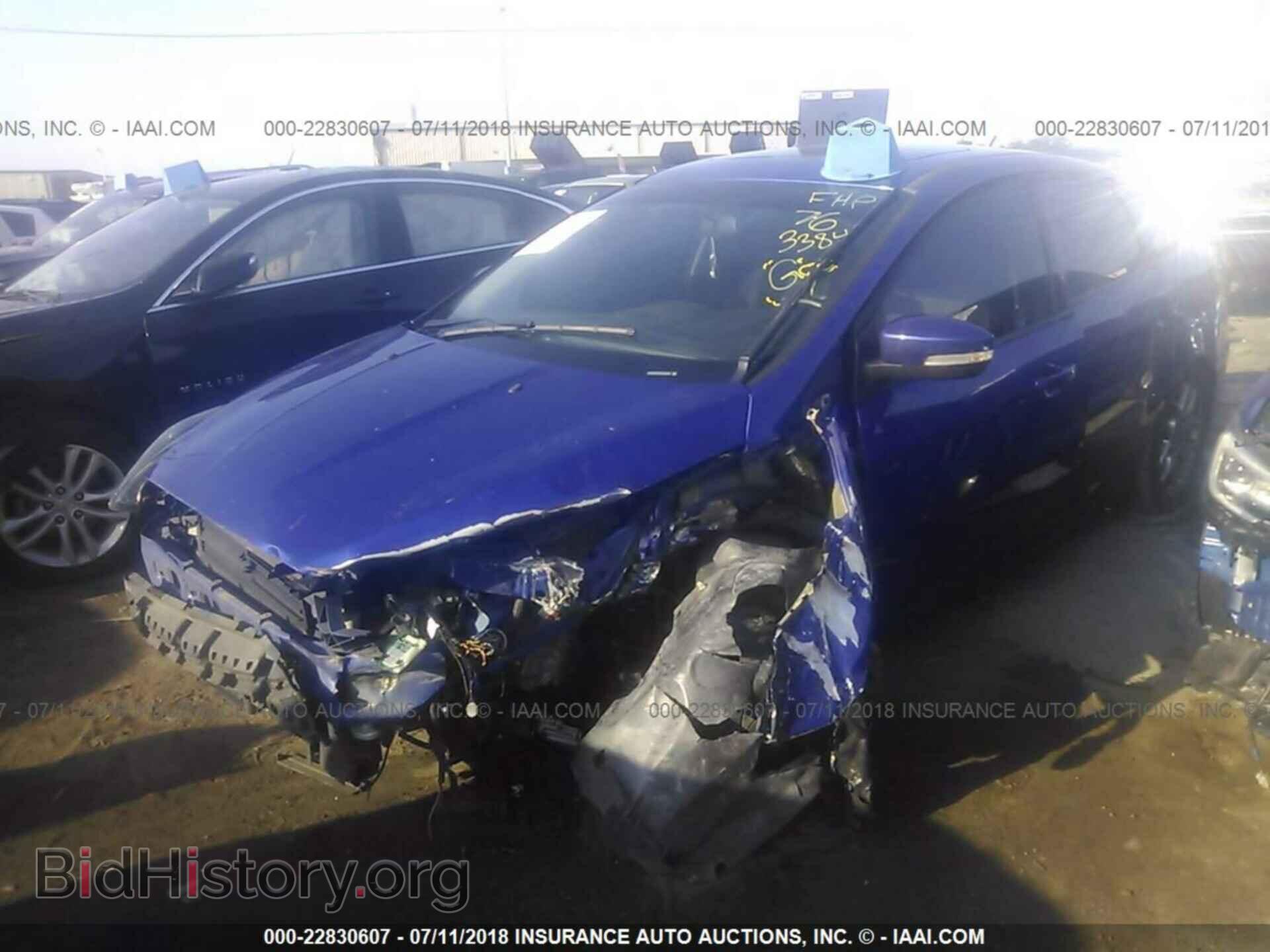 2015 Ford Focus - VIN: 1FADP3F22FL333384 - Фото 2