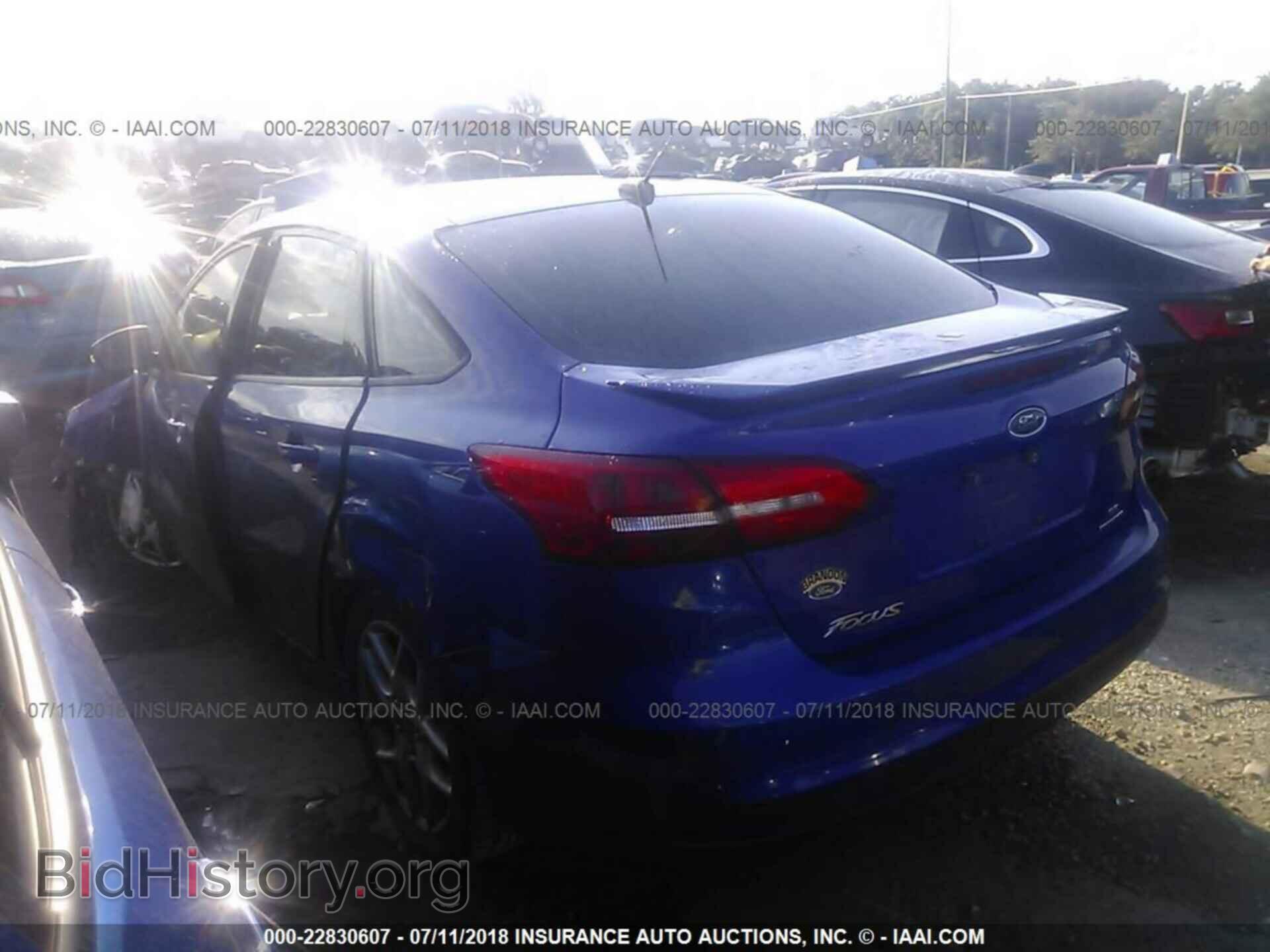 2015 Ford Focus - VIN: 1FADP3F22FL333384 - Фото 3